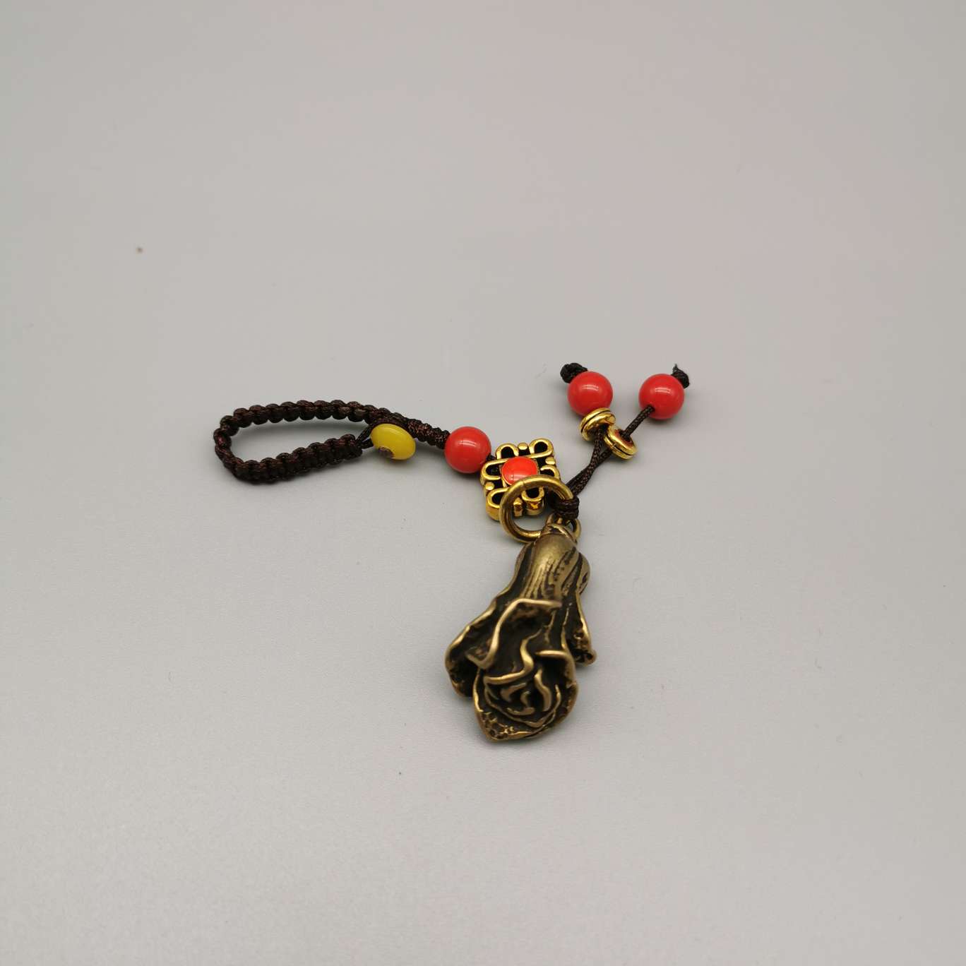Keychain, cabbage, six-character bell, coiled dragon, small incense burner, small rooster, ingot, snake head, animal pendant Item Picture