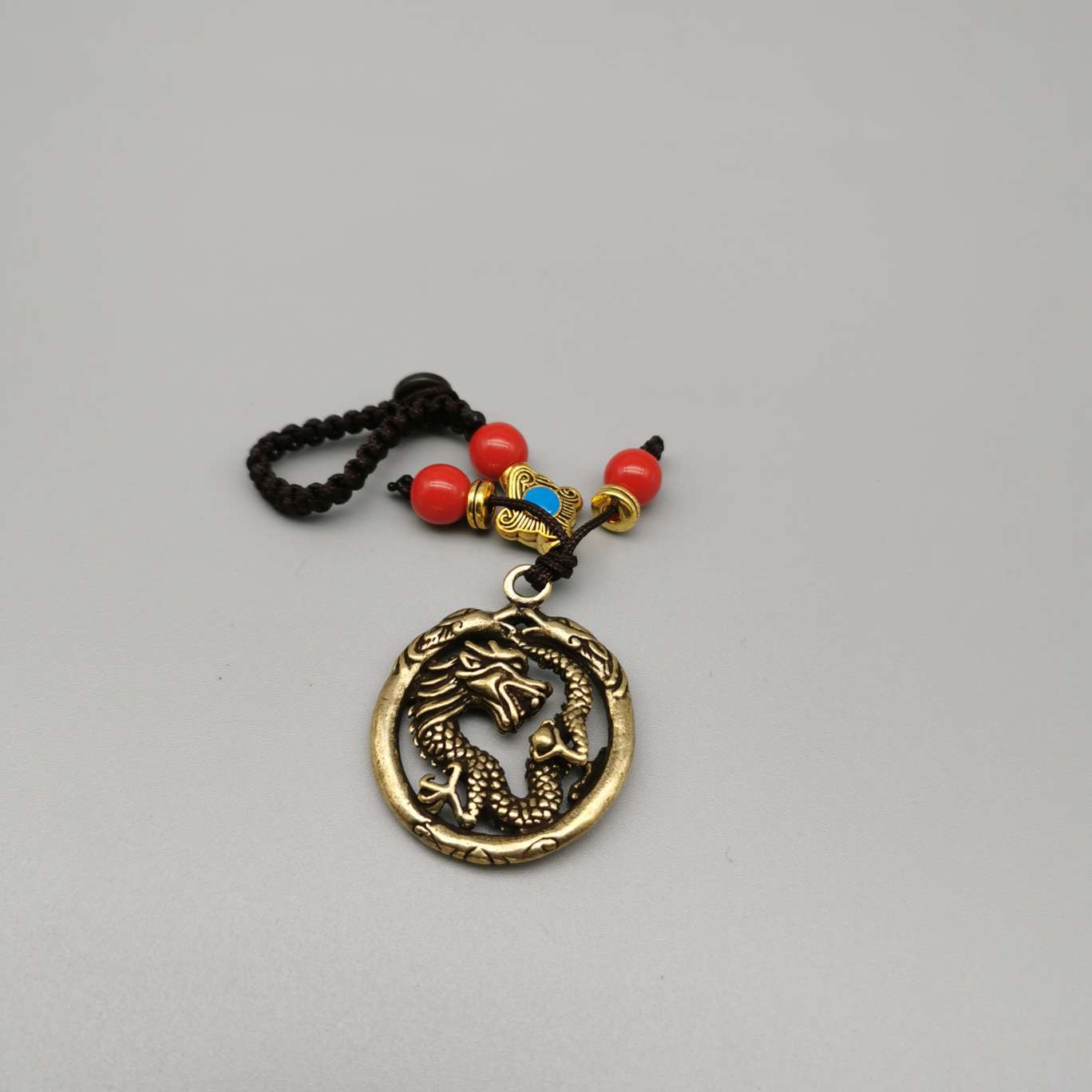 Keychain, cabbage, six-character bell, coiled dragon, small incense burner, small rooster, ingot, snake head, animal pendant undefined