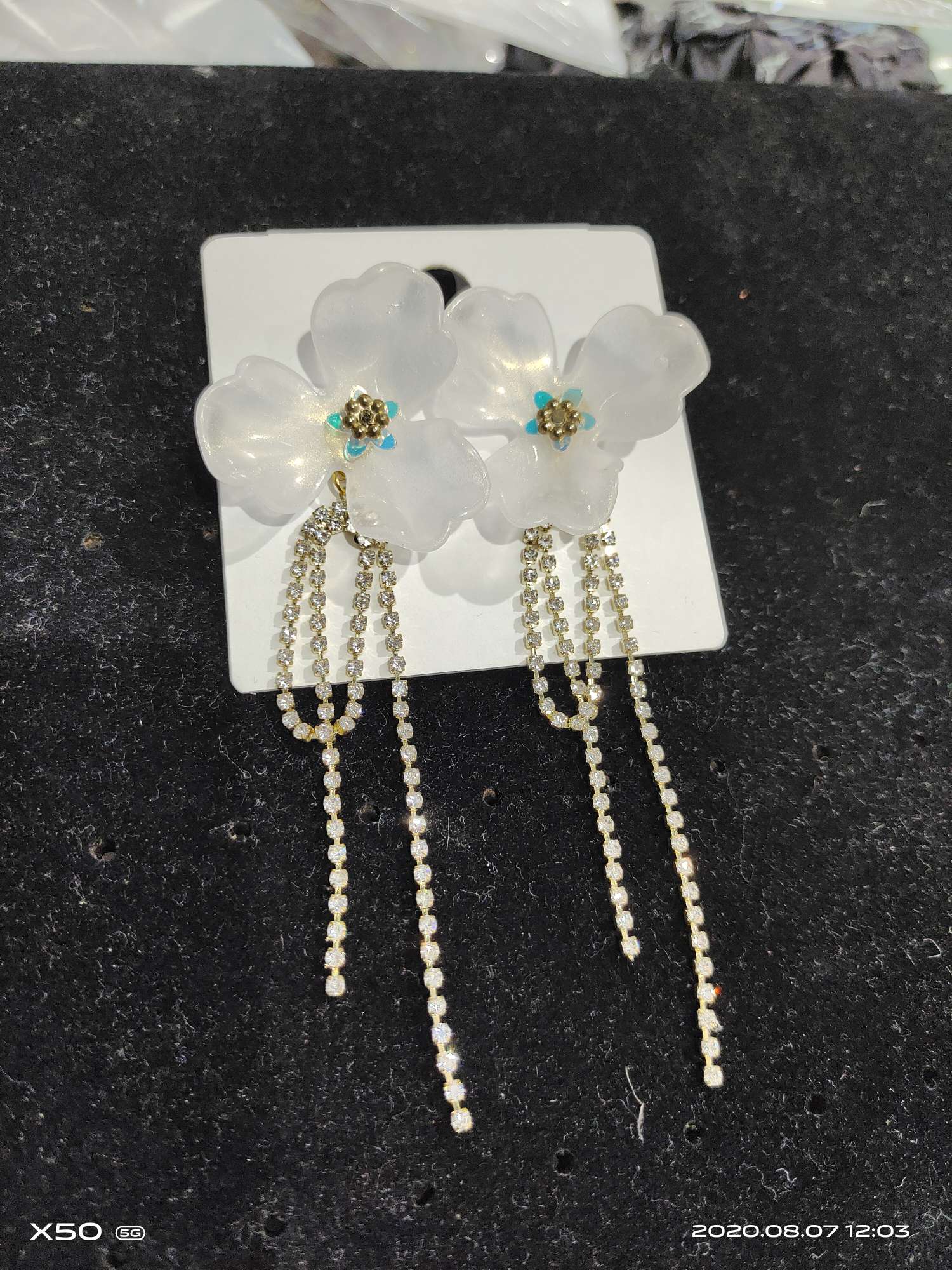 Acrylic large flower stud earrings thumbnail