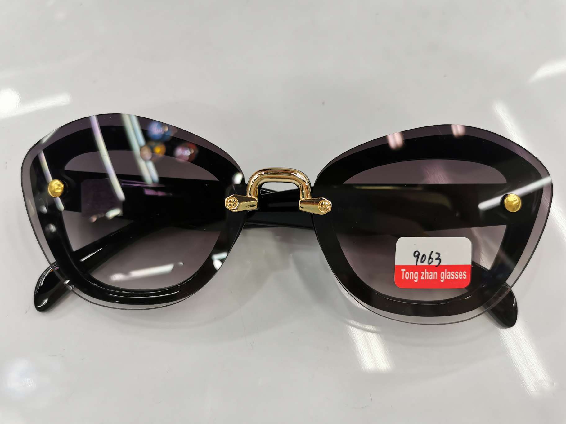 New sunglasses 2020-37 thumbnail
