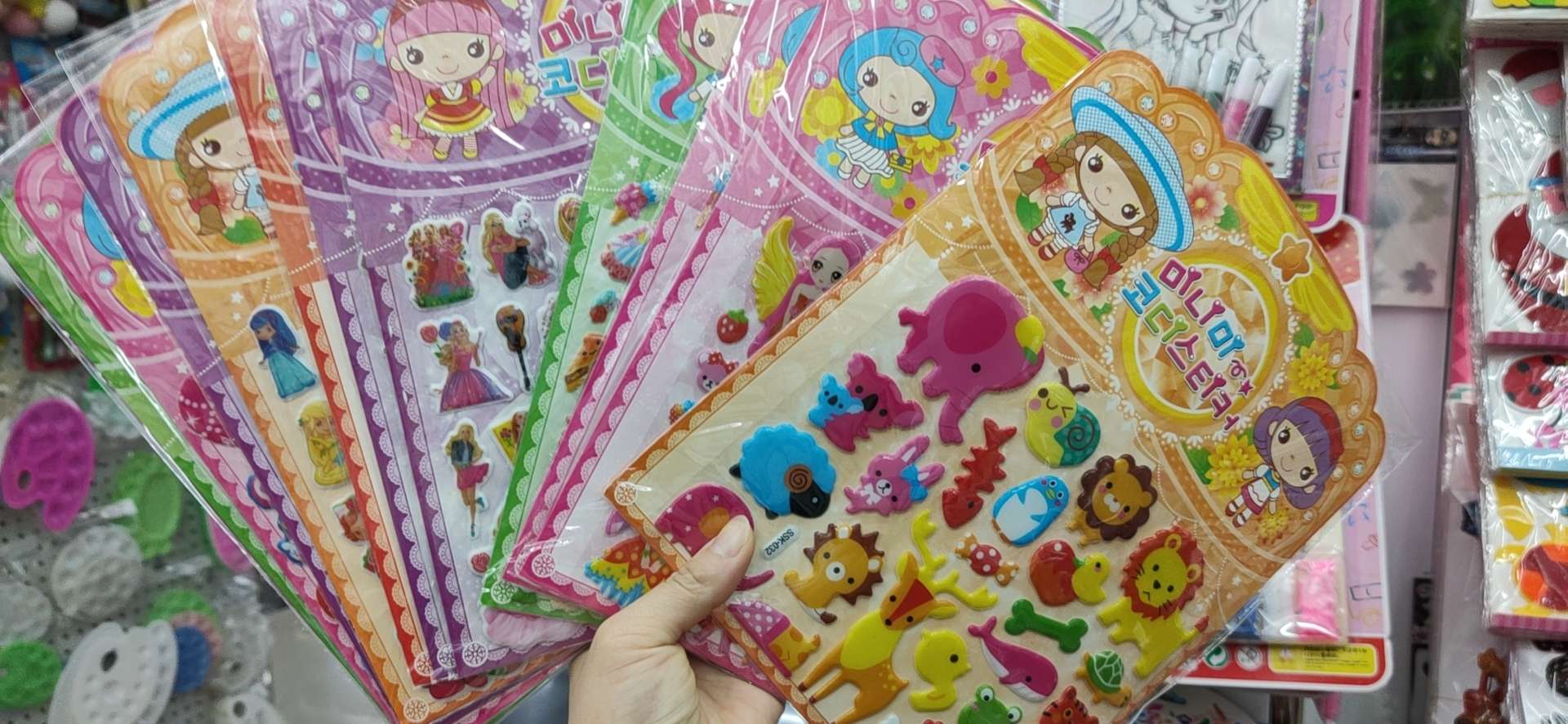 Cartoon animal bubble stickers thumbnail