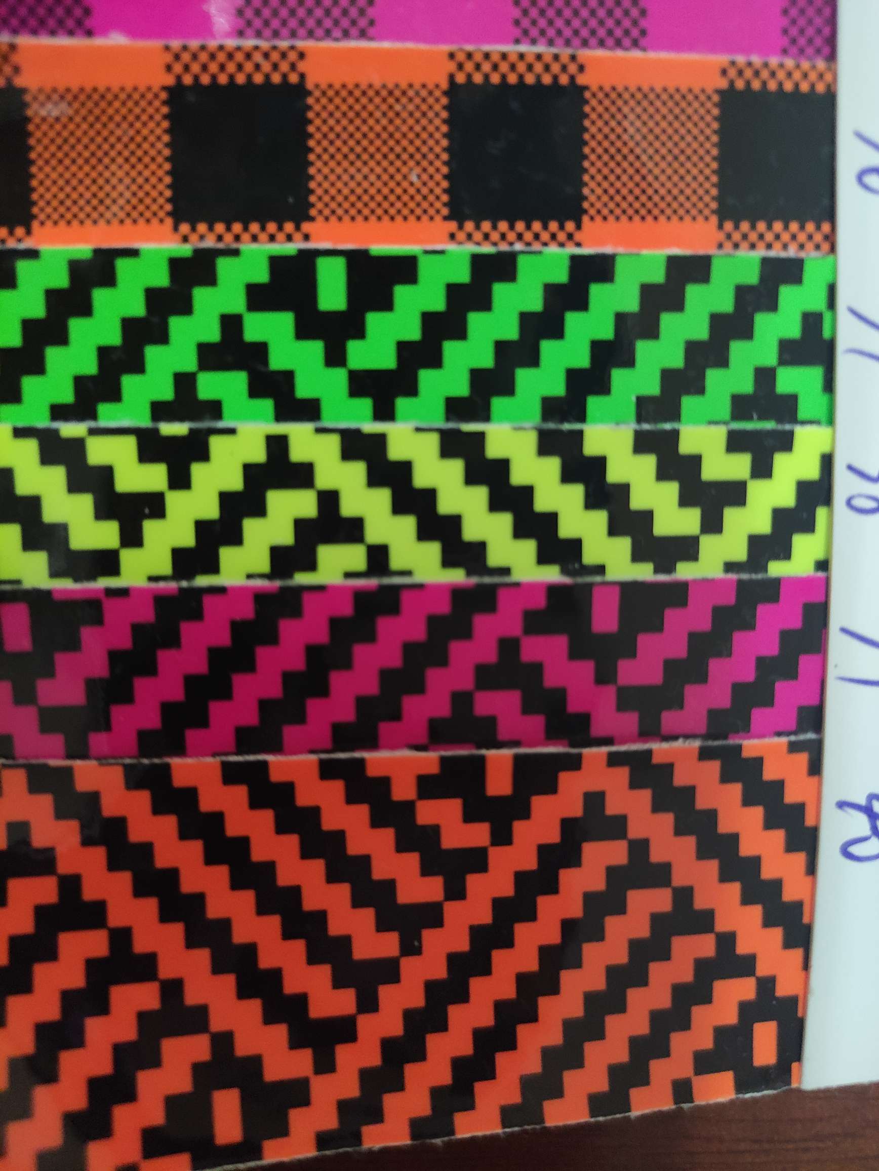 High-brightness fluorescent leather fabrics of high, medium and low grades in large stock, direct sales from the manufacturer, best-selling new styles details Picture