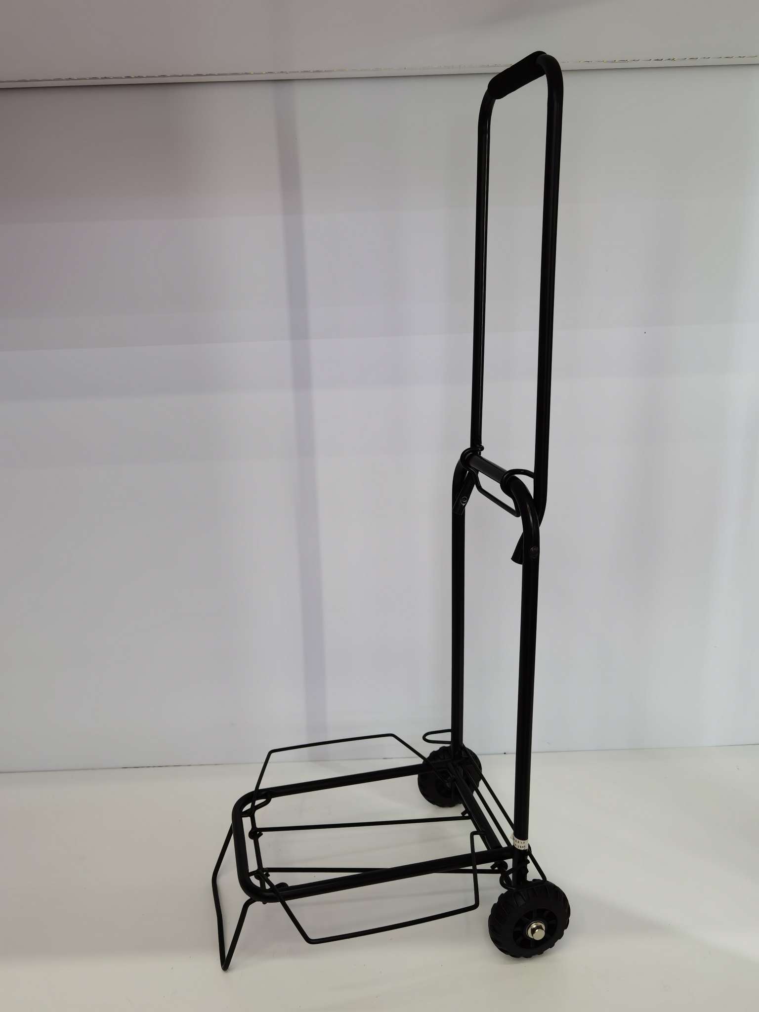 加粗小黑车 行李车 搬运车带轴承细节图