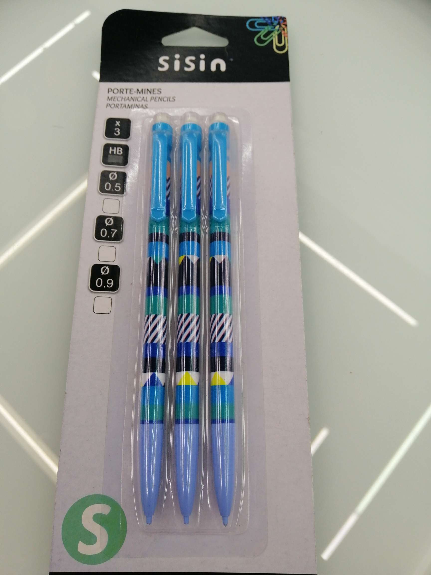 Three card-absorbing activity pens full figure