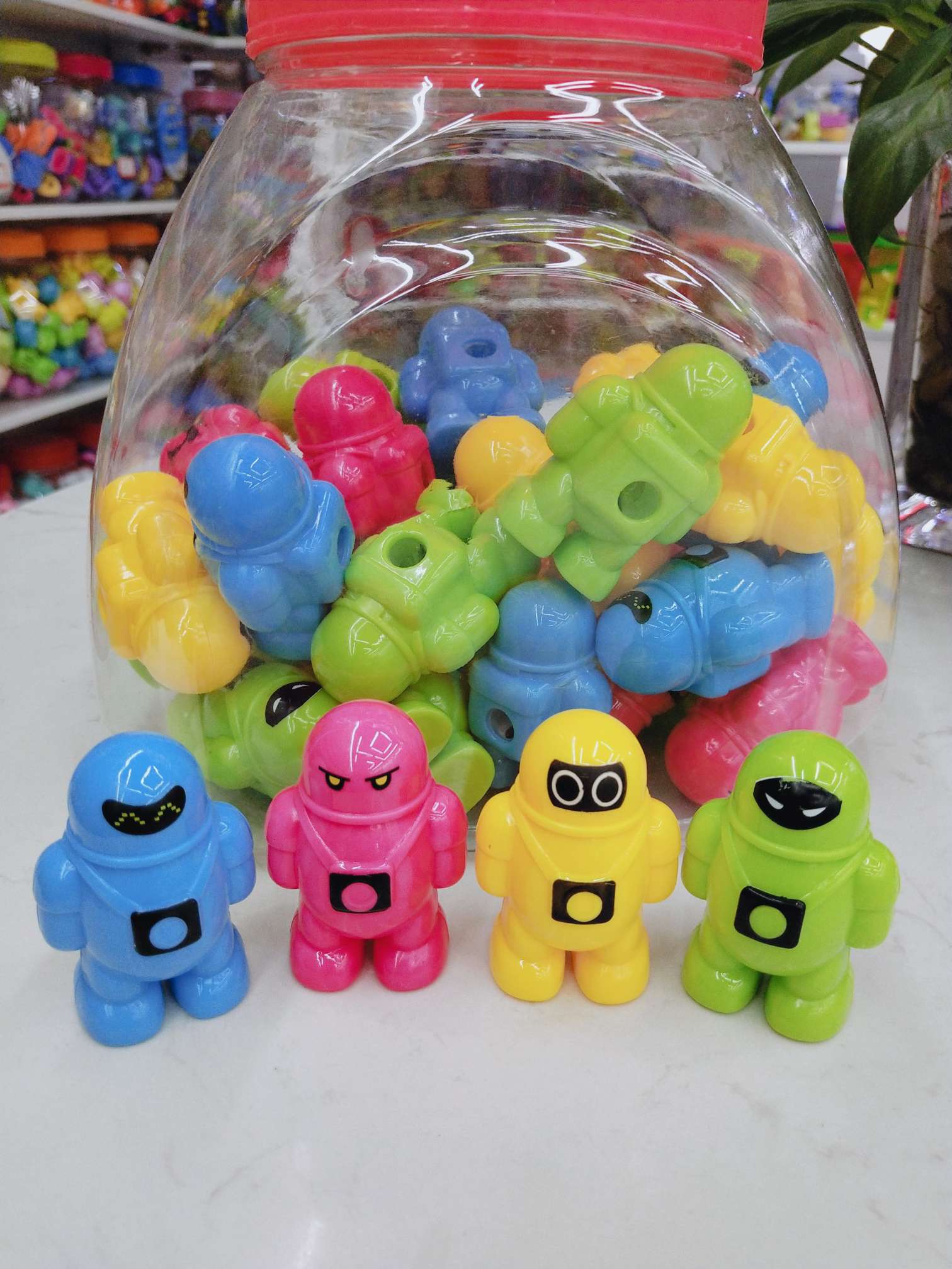 622 astronaut pencil Sharpener Mini pencil sharpener children and primary school students with pencil sharpener portable lovely metal small portable simple pencil sharpener small pencil sketch color lead pencil sharpener wholesale thumbnail