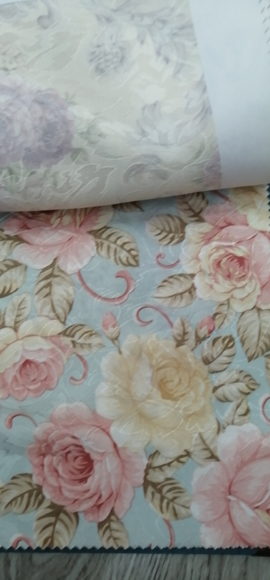 Jacquard tablecloth with small floral print thumbnail