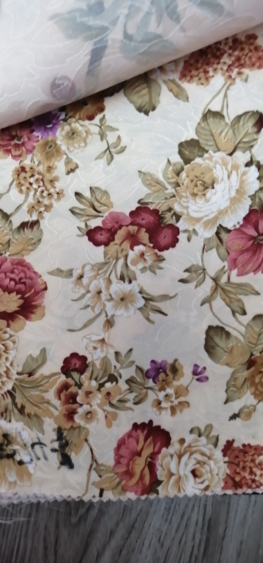 Jacquard Printed Tablecloth Small Floral Garden Style Tablecloth
