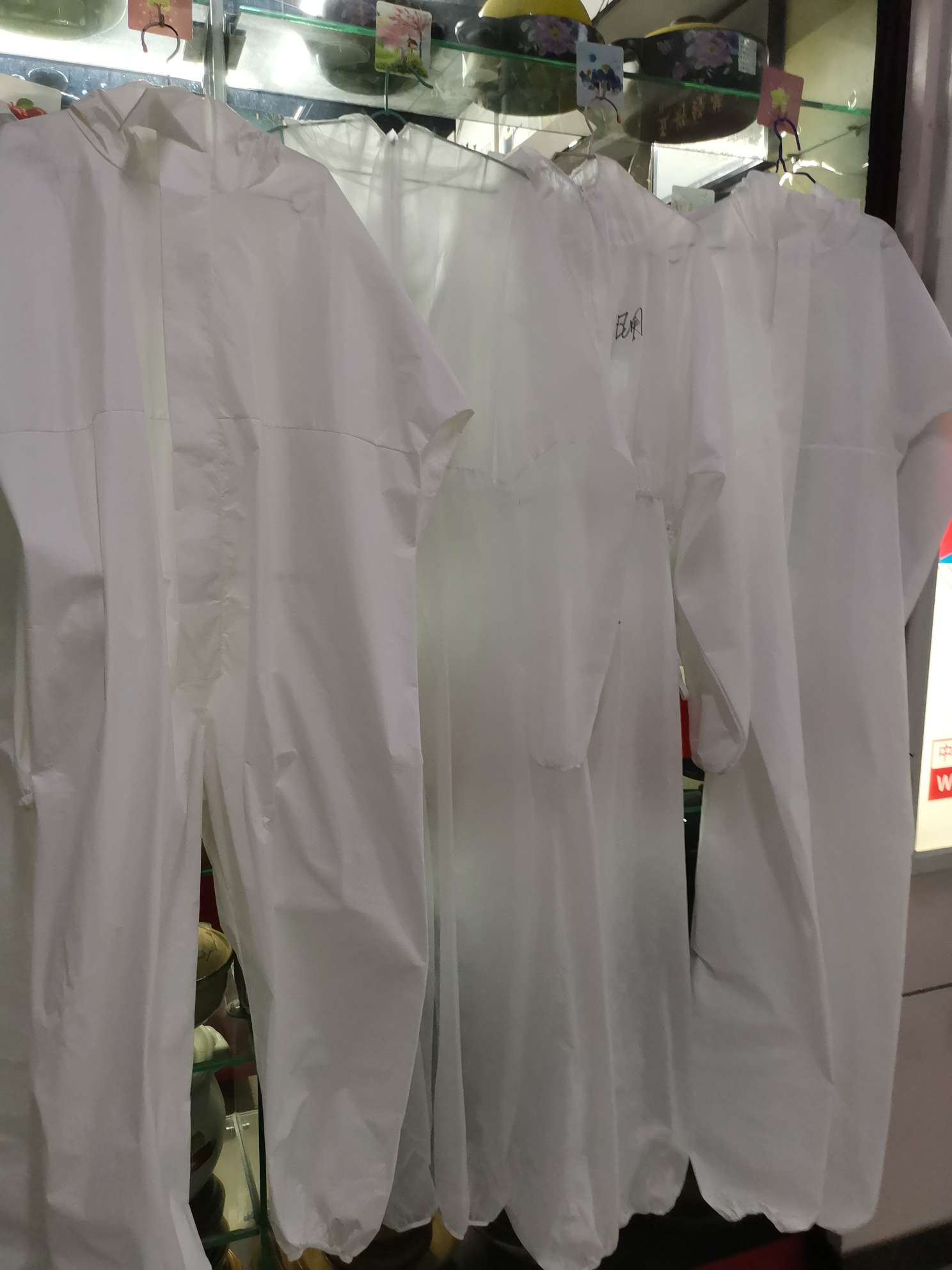 民用隔离服产品图