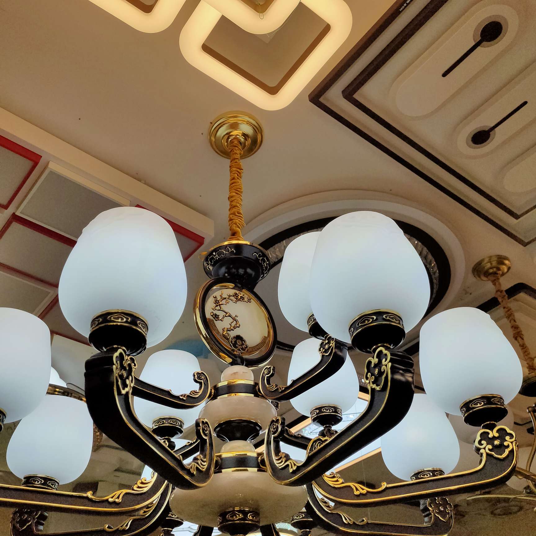 Nordic living room chandelier, simple and modern, dining room lamp, grand and light luxury, three-bedroom and two-living-room lighting package combination, bedroom lamp, grand chandelier Specification image