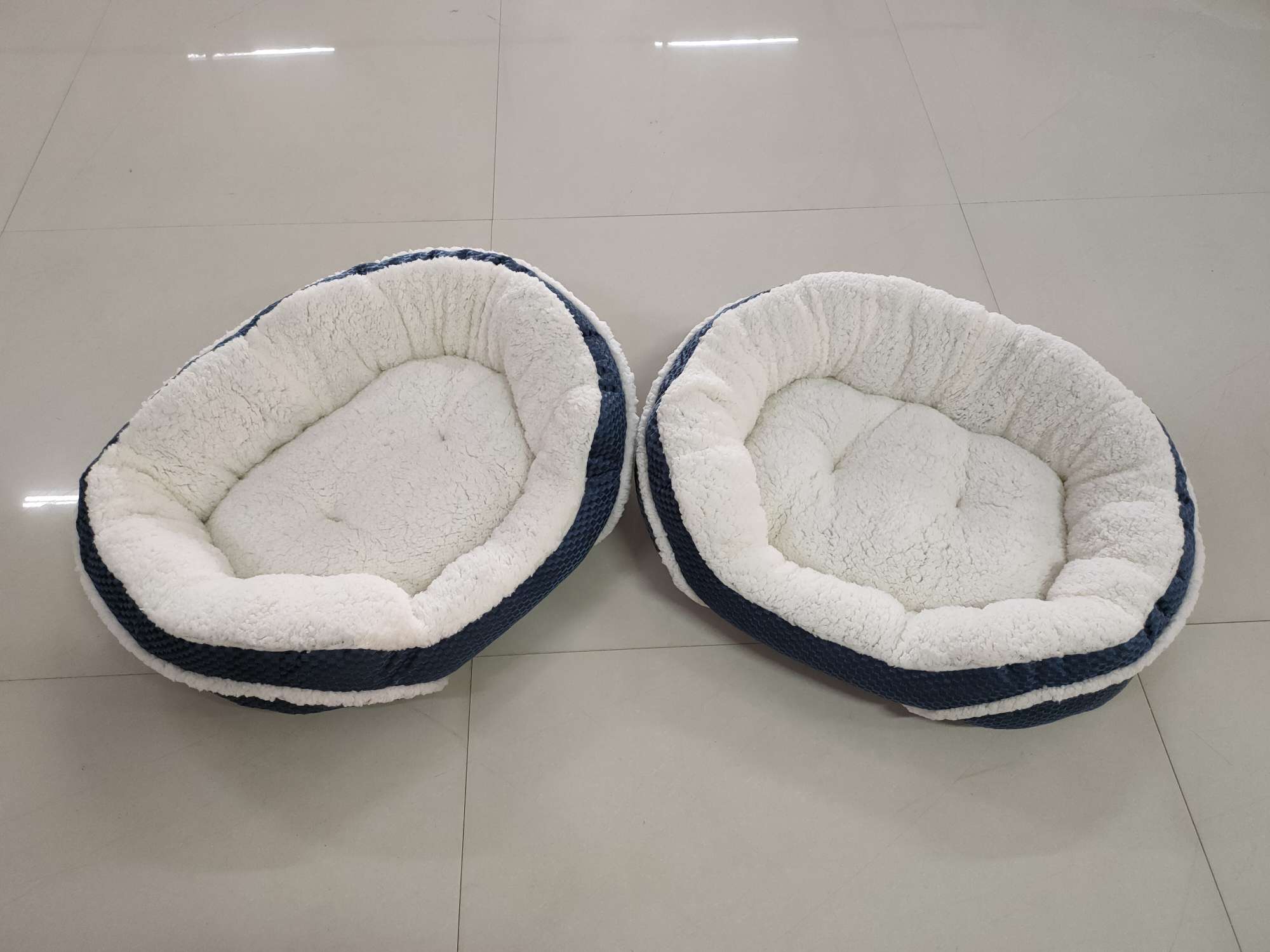 New cat and dog beds, spring and winter Teddy, Corgi, Pomeranian and other small dog and cat beds, warm and comfortable sleeping pet beds, factory direct sales undefined