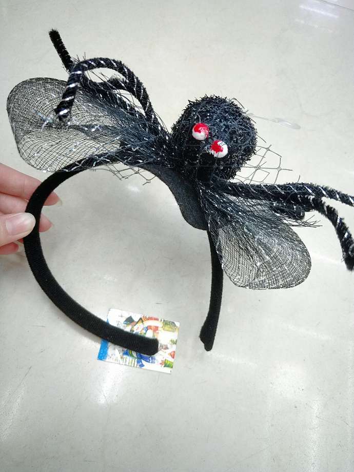 Simulated spider head buckle