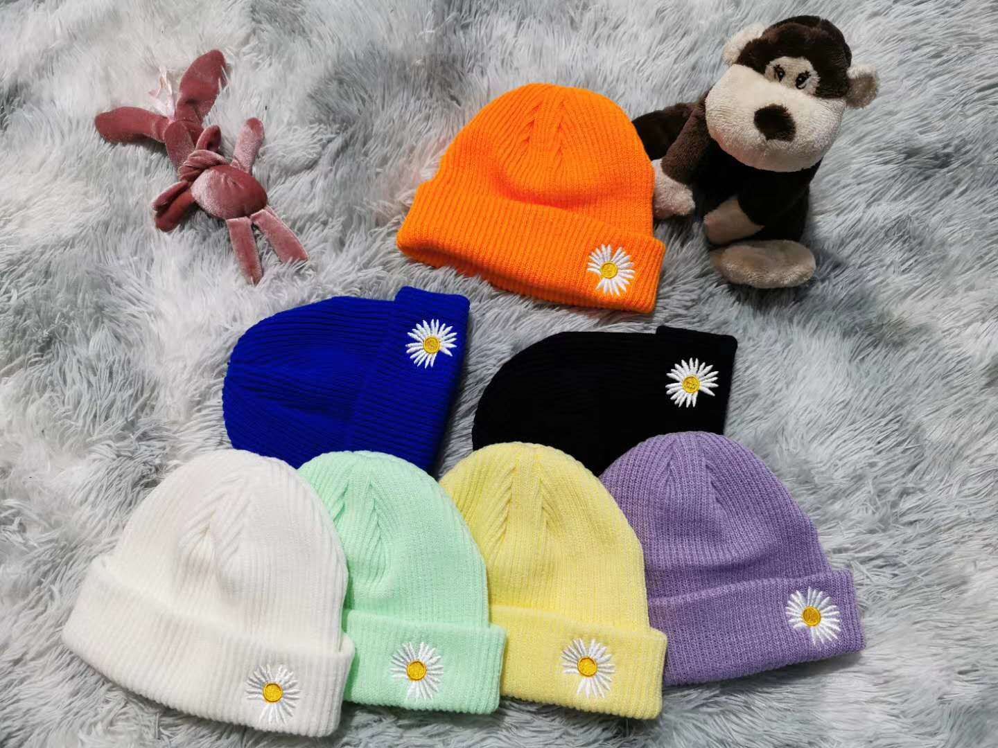 Little Chrysanthemum Fashion Hat details Picture