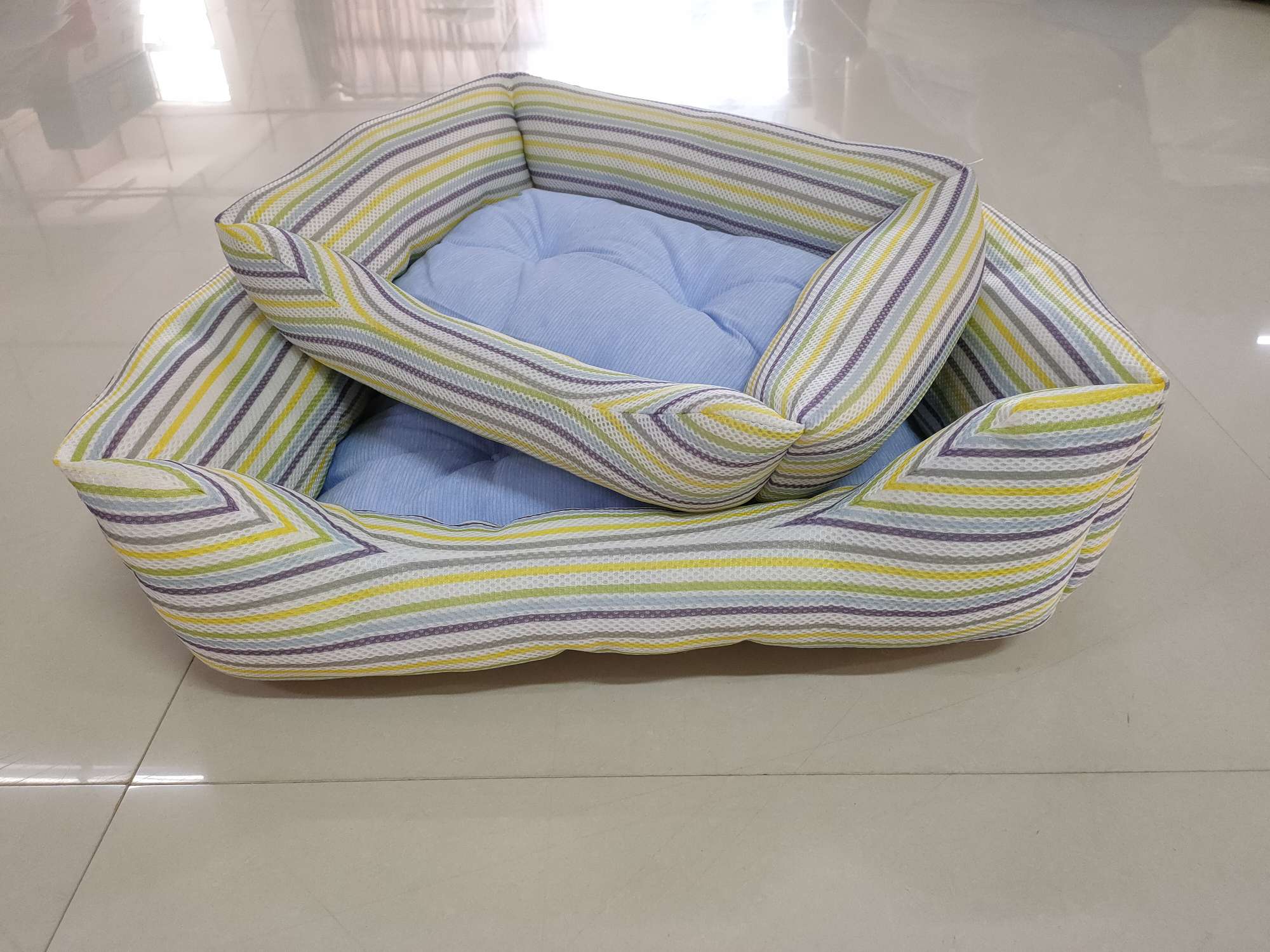 New cool dog and cat beds, summer Teddy, Pug, VIP, Bichon, and farm cool and cooling pet beds for all four seasons are sold directly by the manufacturer Item Picture