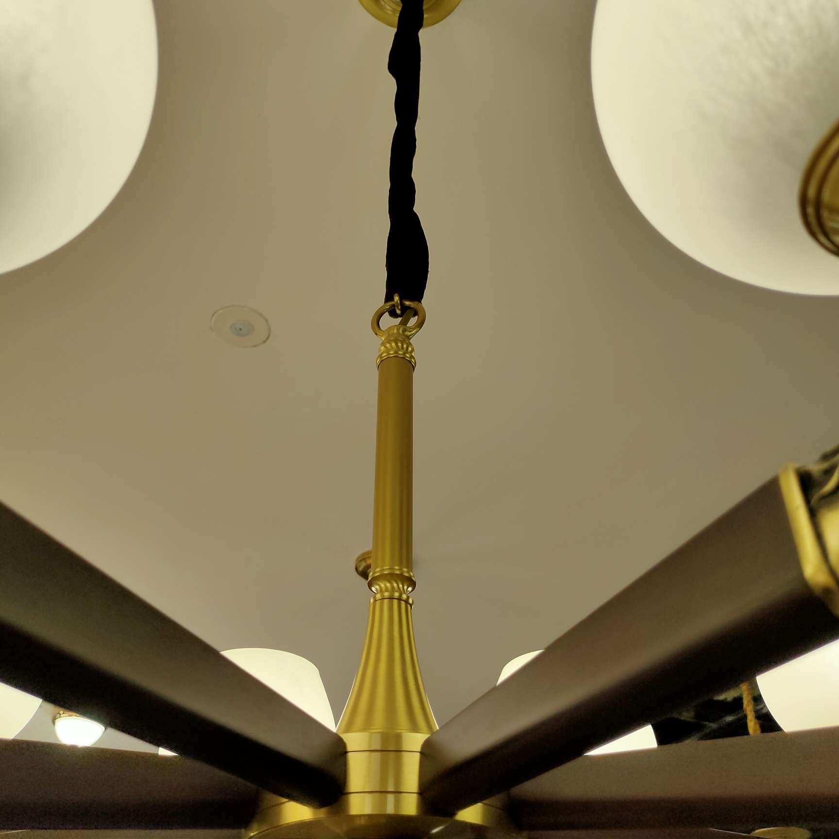 مصابيح كريستال الكريستال الأوروبية الفخمة details Picture