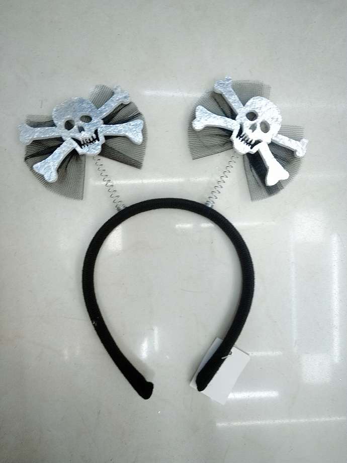 Skull hair band