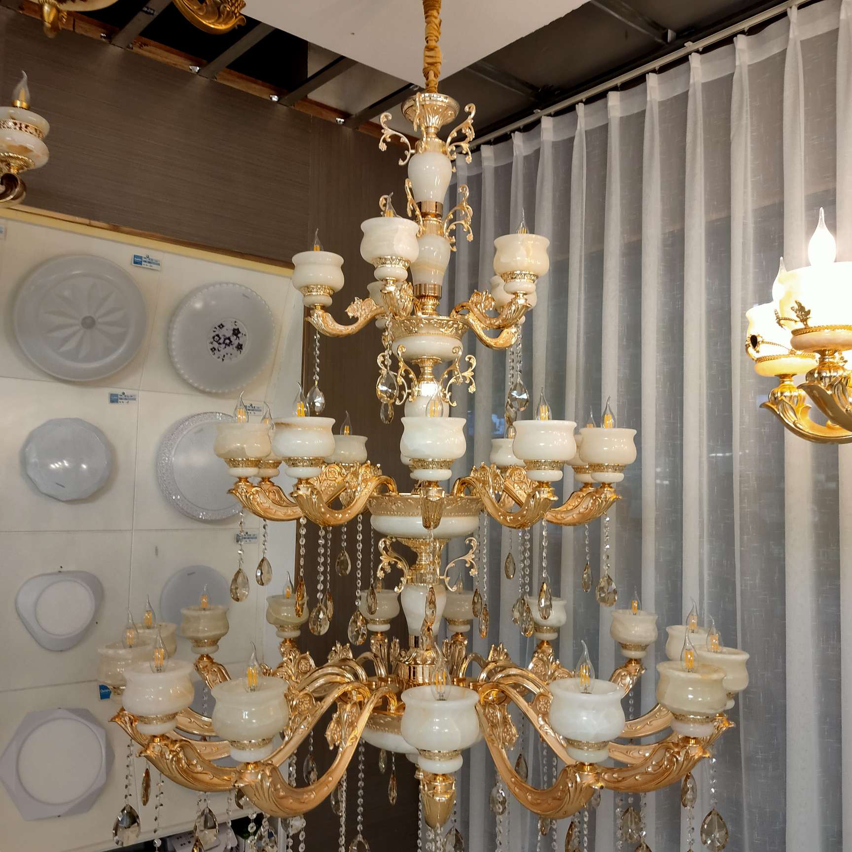 European-style luxurious crystal chandeliers for living rooms, bedrooms, dining rooms, beauty salons, and creative hotels