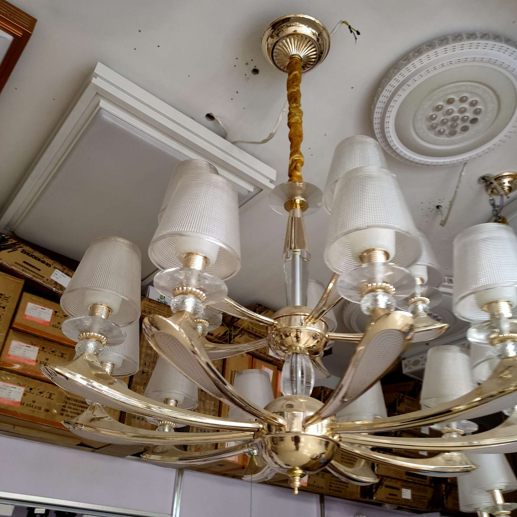 Nordic living room grand chandelier, simple and modern dining room lamp, grand and light luxury three-bedroom and two-living-room lighting package combination, bedroom lamp chandelier Application Scenario
