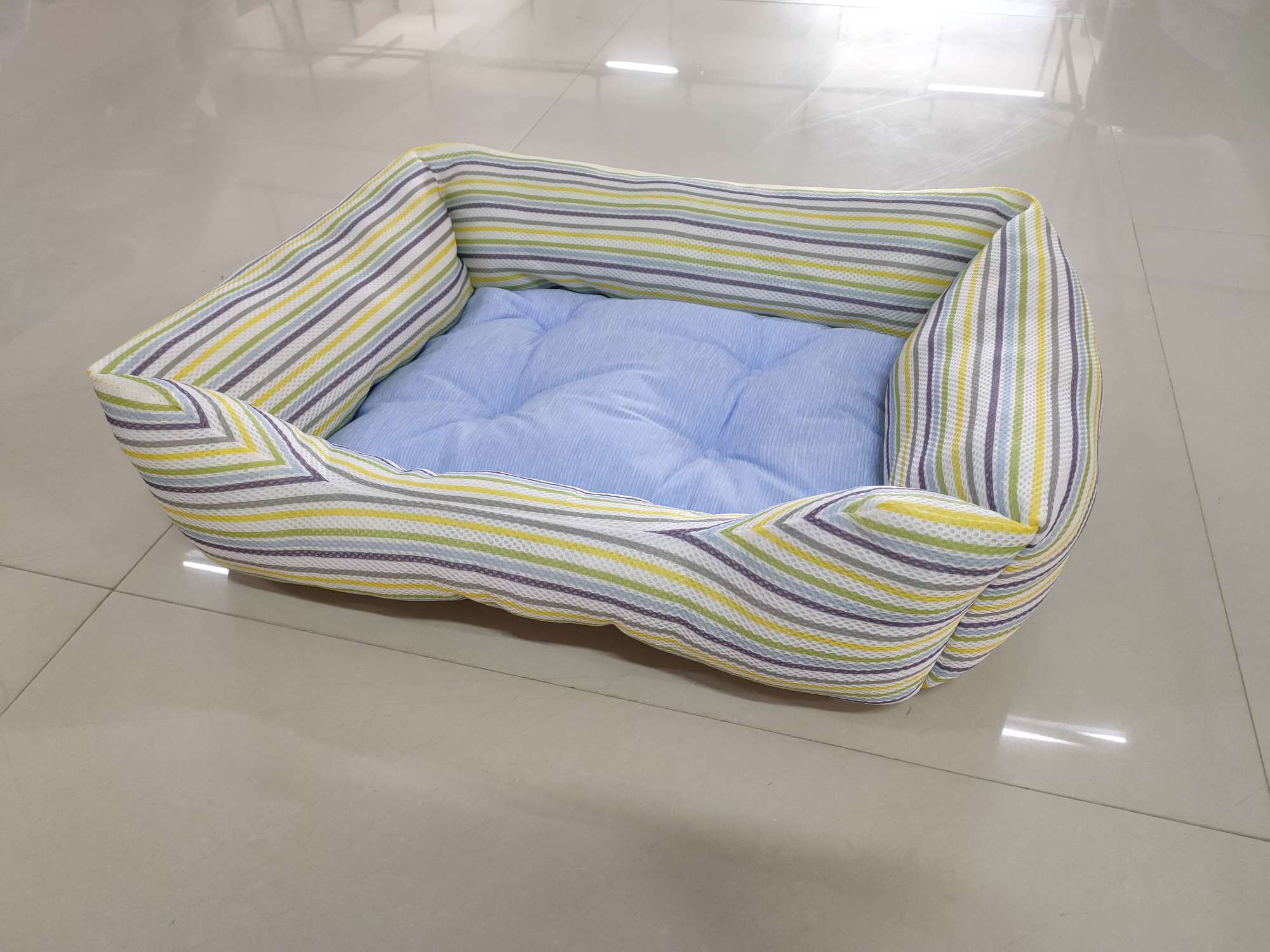 New cool dog and cat beds, summer Teddy, Pug, VIP, Bichon, and farm cool and cooling pet beds for all four seasons are sold directly by the manufacturer undefined