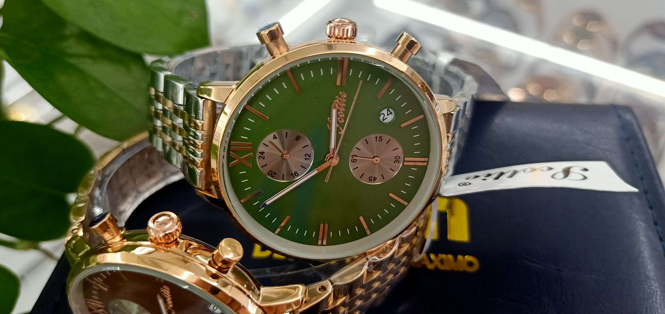 High-end, fashionable and trendy creative chain watch in three colors Specification image