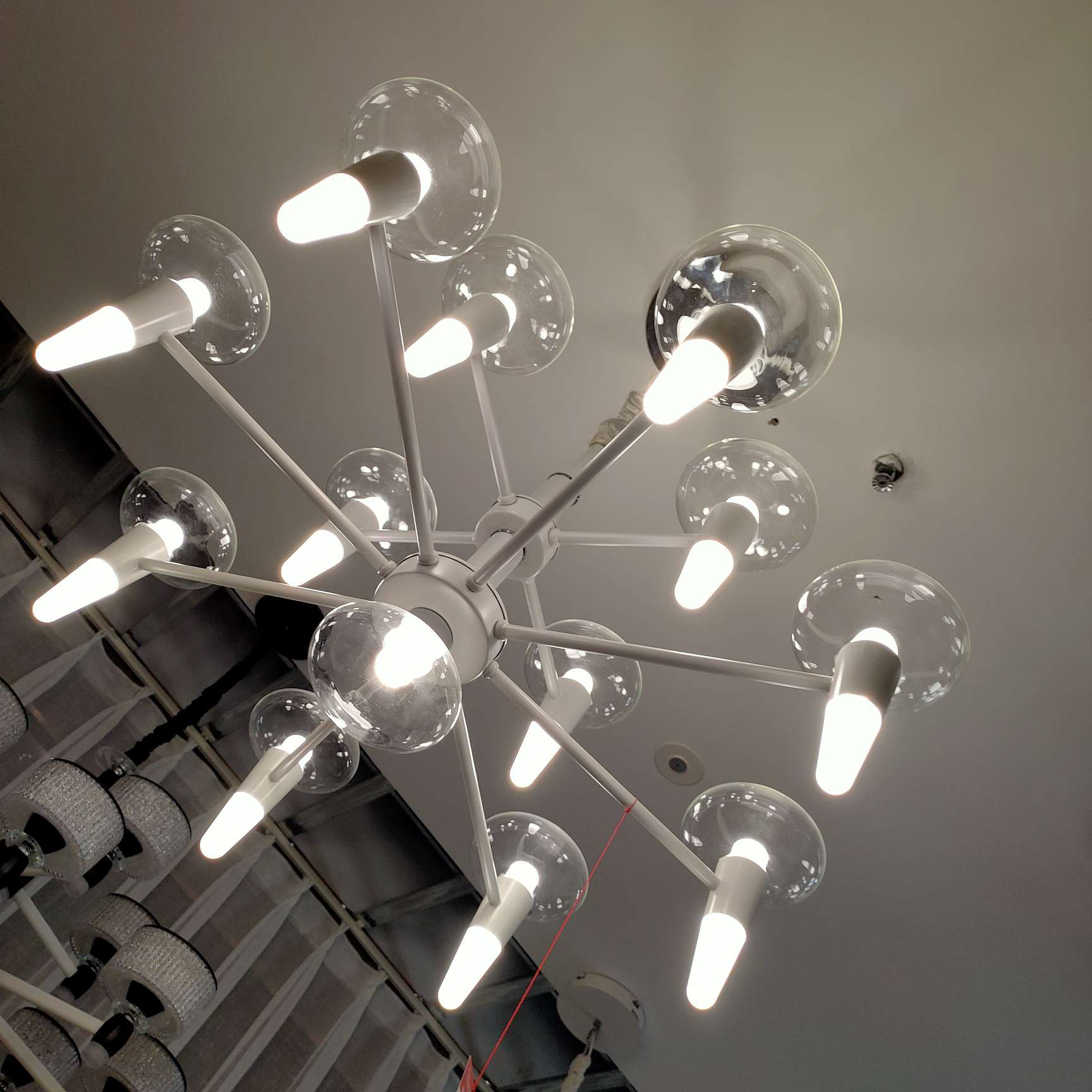 European-style luxurious crystal chandeliers for living rooms, bedrooms, dining rooms, beauty salons, creative hotel crystal chandeliers details Picture