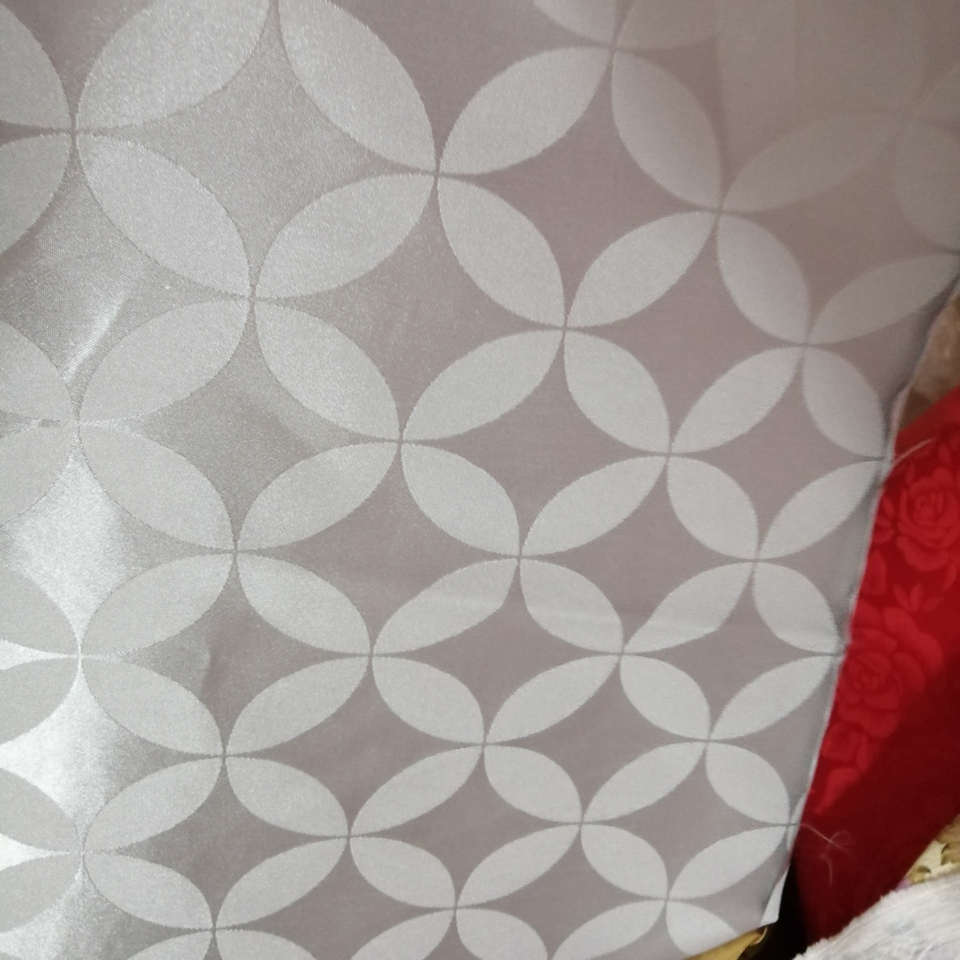 Jacquard table cloth with glossy silk thumbnail