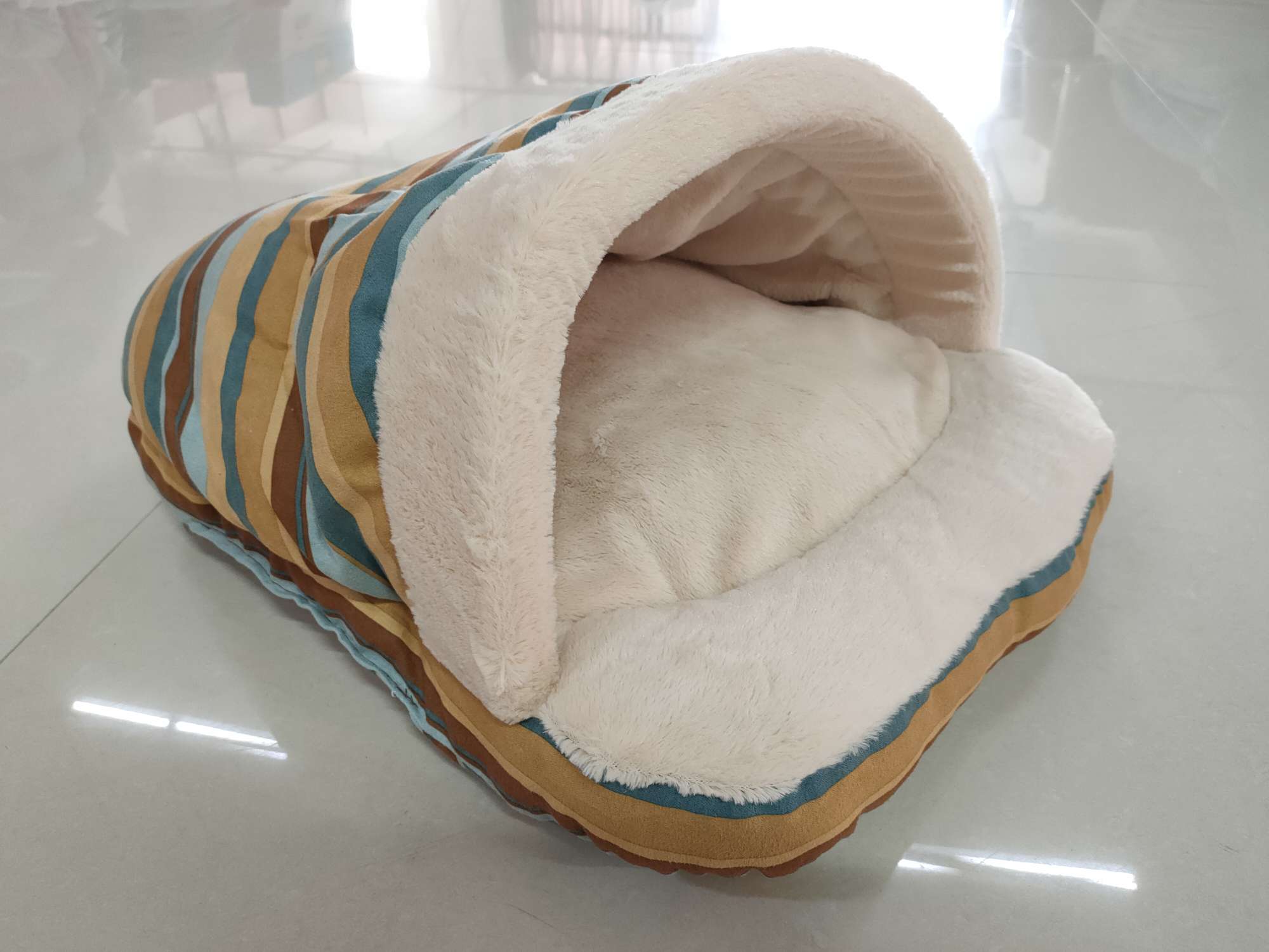 New type of slipper bed, small teddy Corgi pet bed, comfortable and warm pet mattress for cats and pets, factory direct sales details Picture