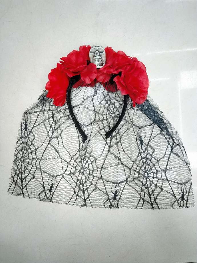 Halloween spider web gauze skull head clasp