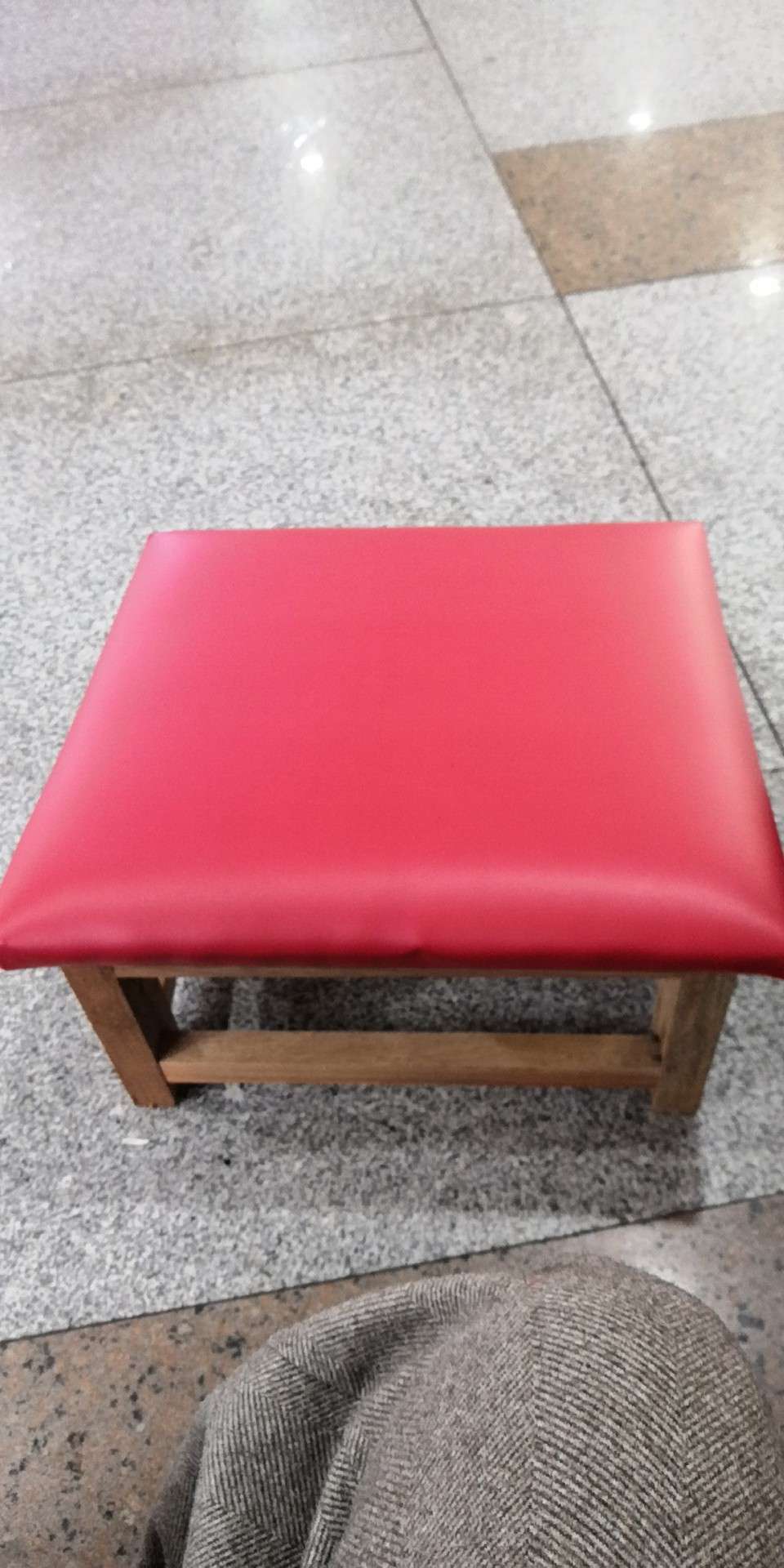 Solid wood worship the stool thumbnail