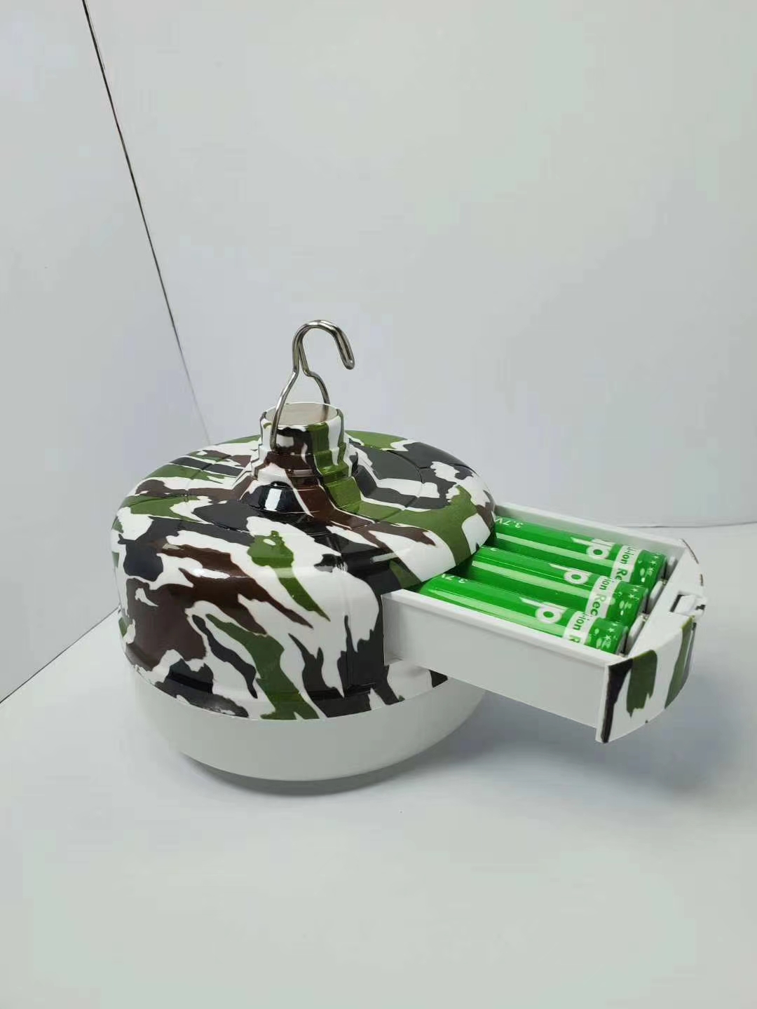 Direct sales from the manufacturer of 2020 new camouflage hook lights, charging lamp heads and outdoor lighting fixtures undefined