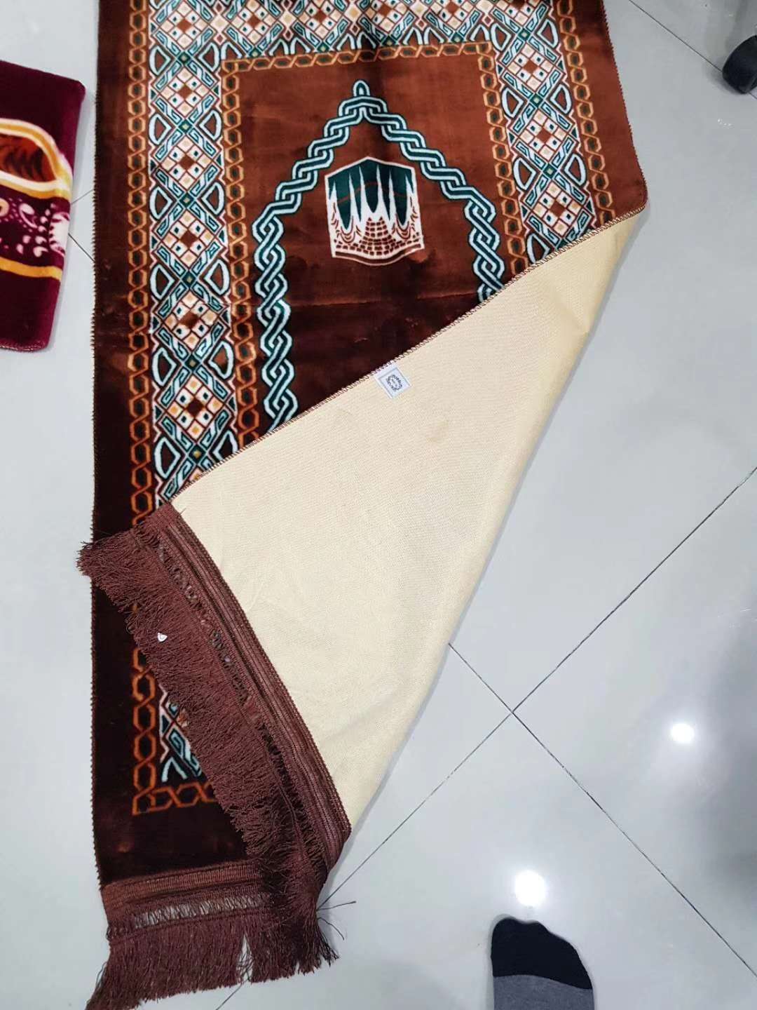 Single-layer prayer carpet undefined
