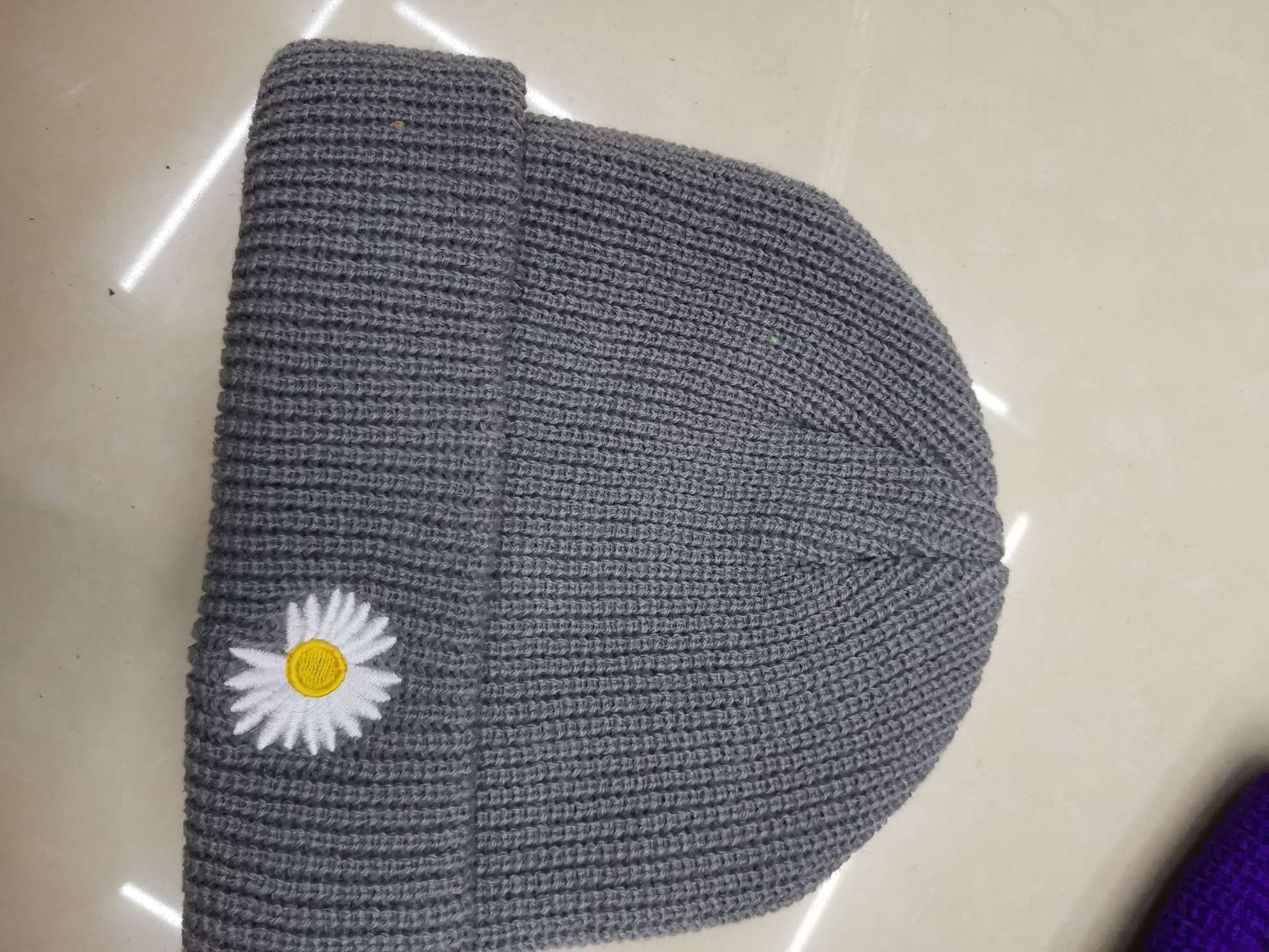 Little Chrysanthemum Fashion Hat Item Picture