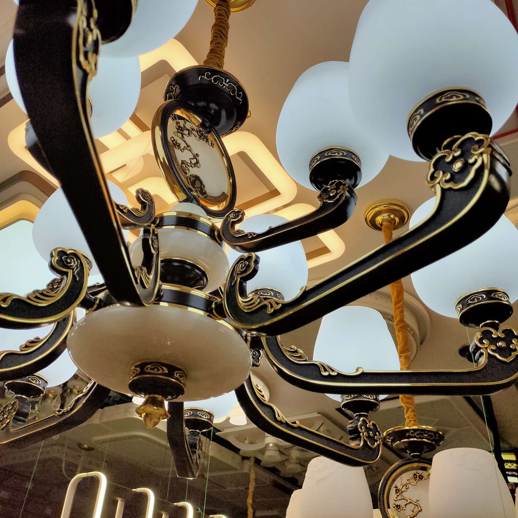 Nordic living room chandelier, simple and elegant, modern dining room lamp, elegant and light luxury, three-bedroom and two-living-room lighting package combination, bedroom lamp chandelier Specification image