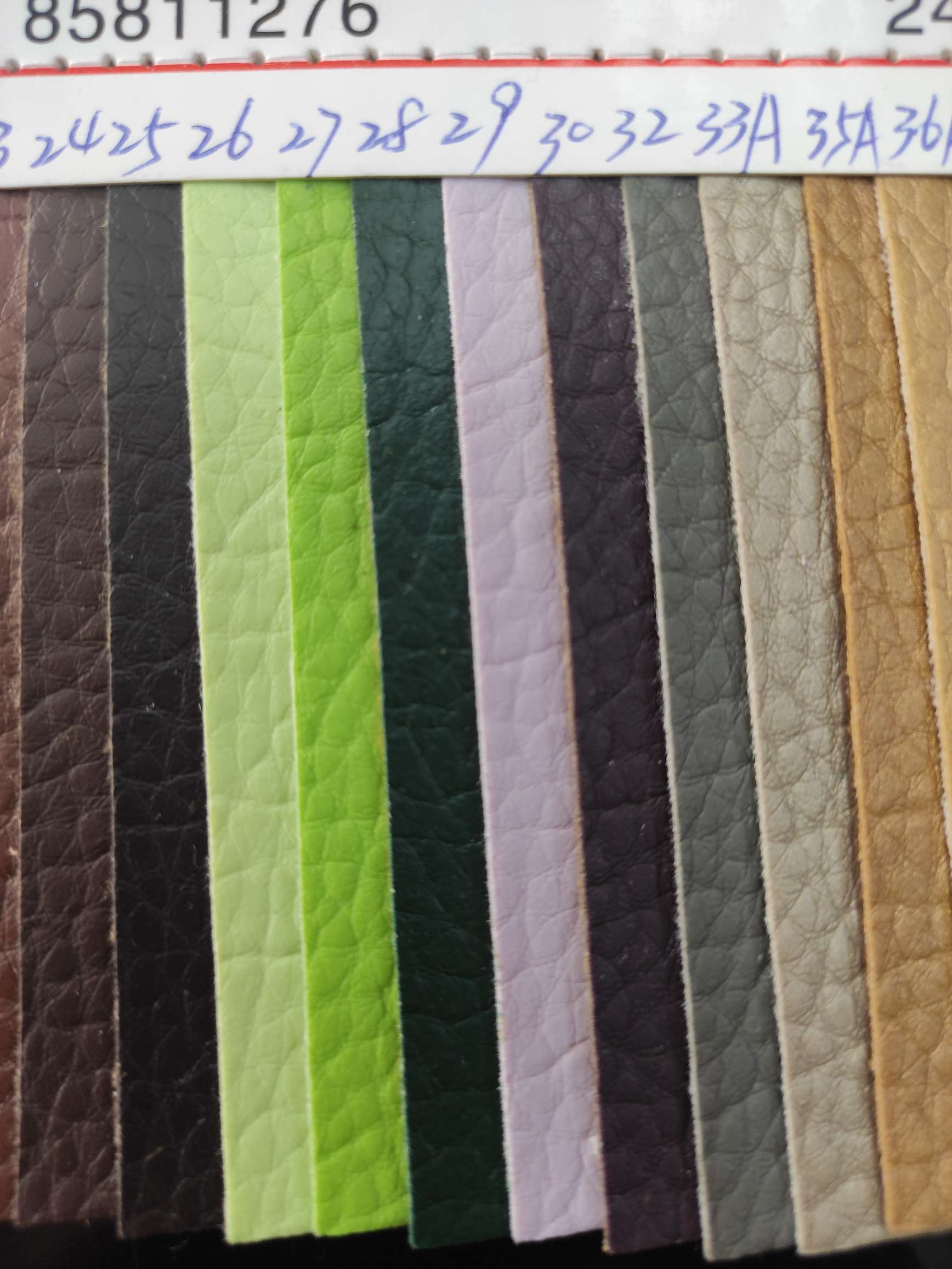 A large quantity of high, medium and low-grade leather fabrics in stock, direct sales from the manufacturer, and popular new styles Specification image