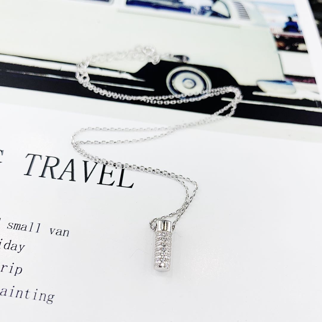 The a925 silver micro-inlaid diamond small water cup necklace does not fade and does not cause allergies Item Picture