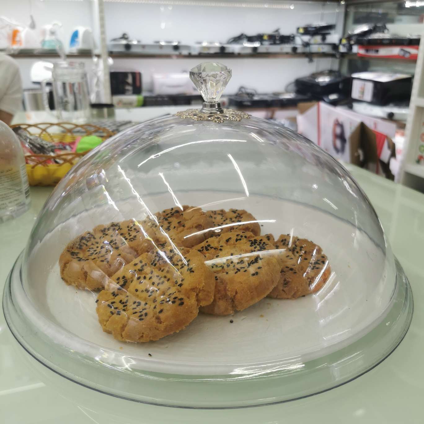 12in round transparent lid useful dessert plates show case Specification image