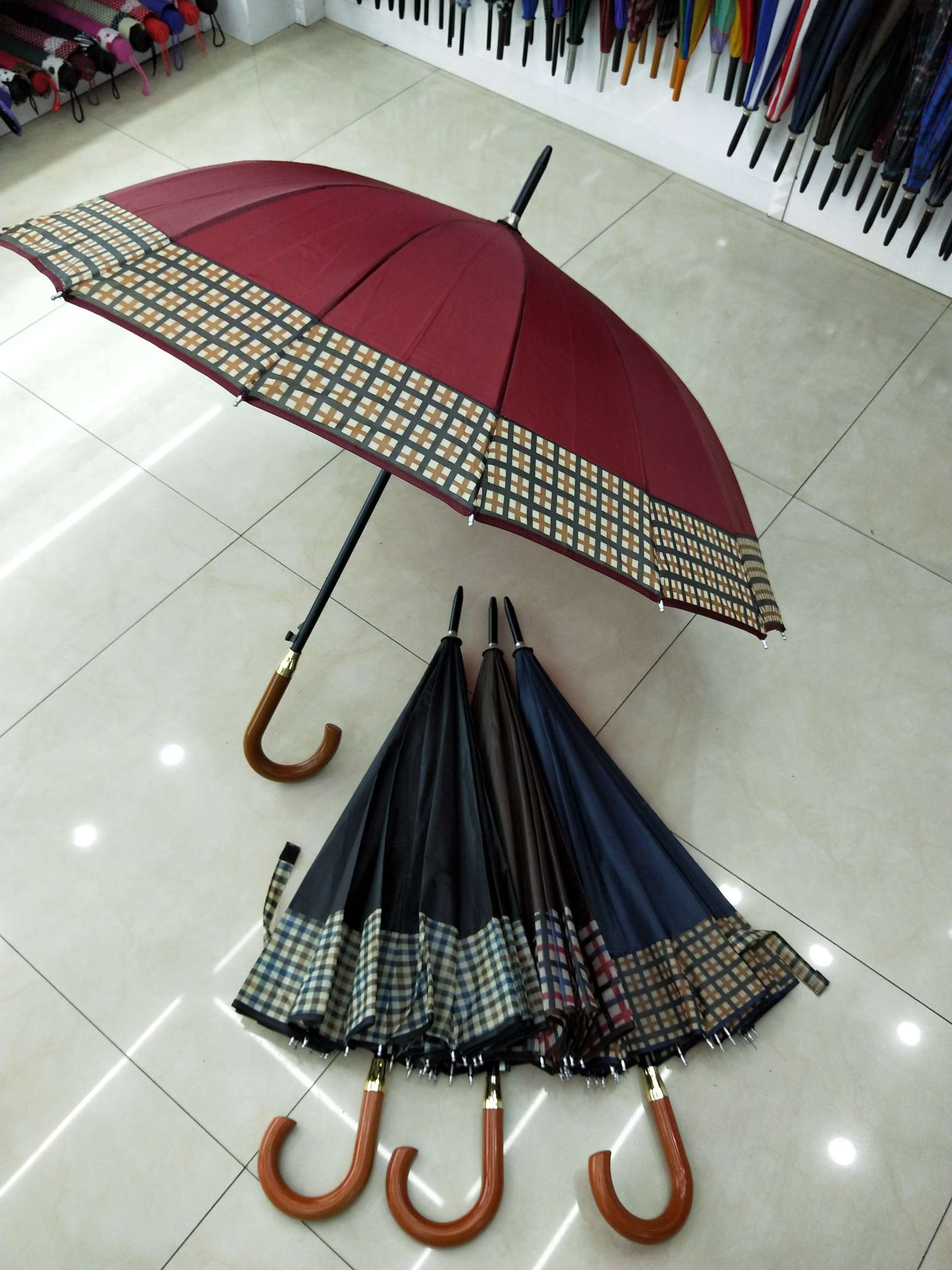 56 cm 16K single-color edge umbrella