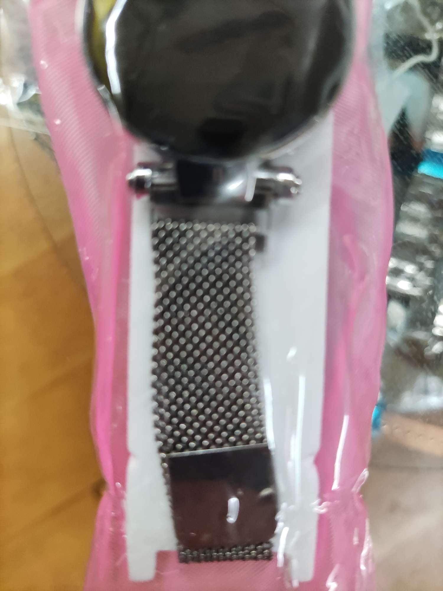 Silver bracelet and black dial electronic watch details Picture