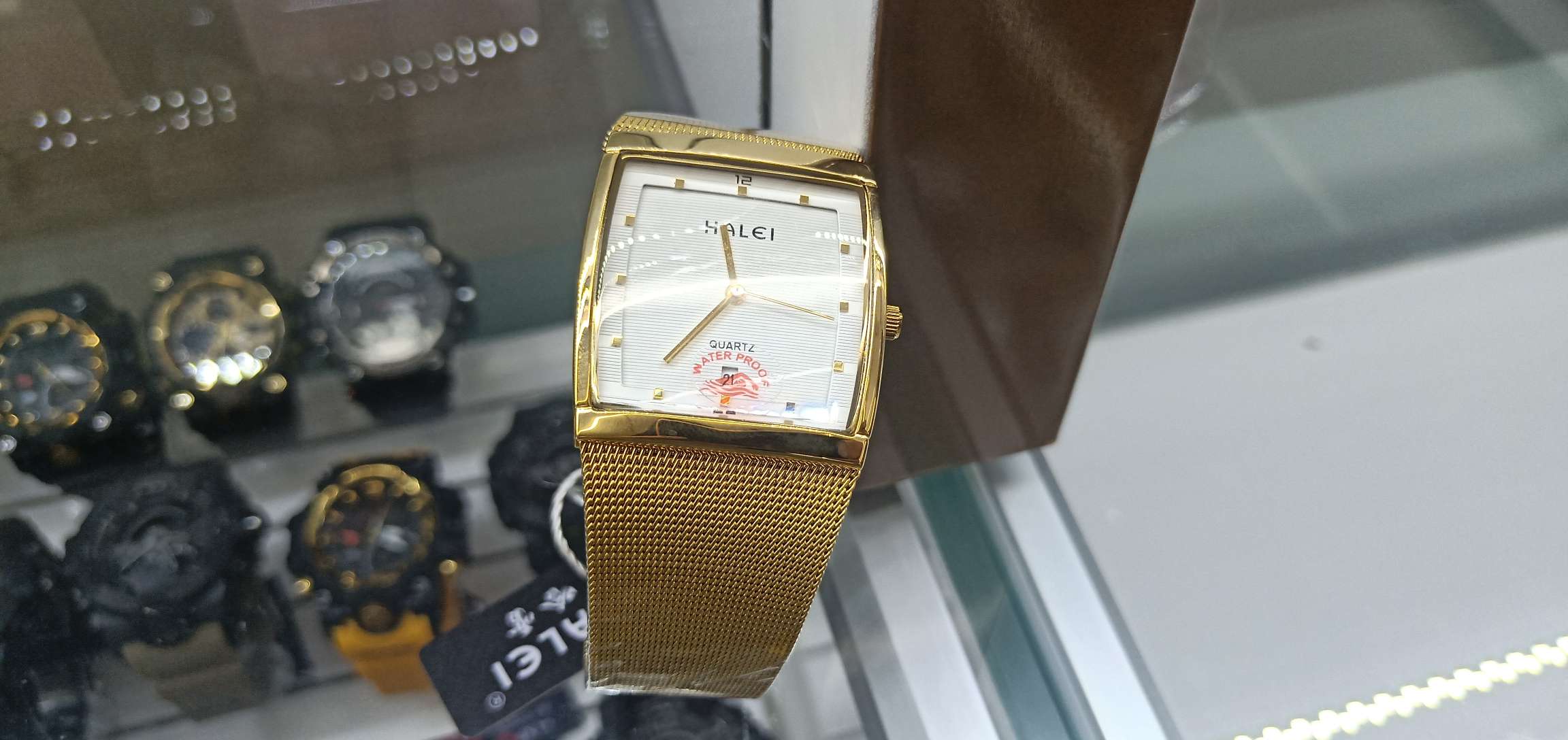 High-end and popular Japanese movement, fashionable and trendy watch chain in five colors details Picture