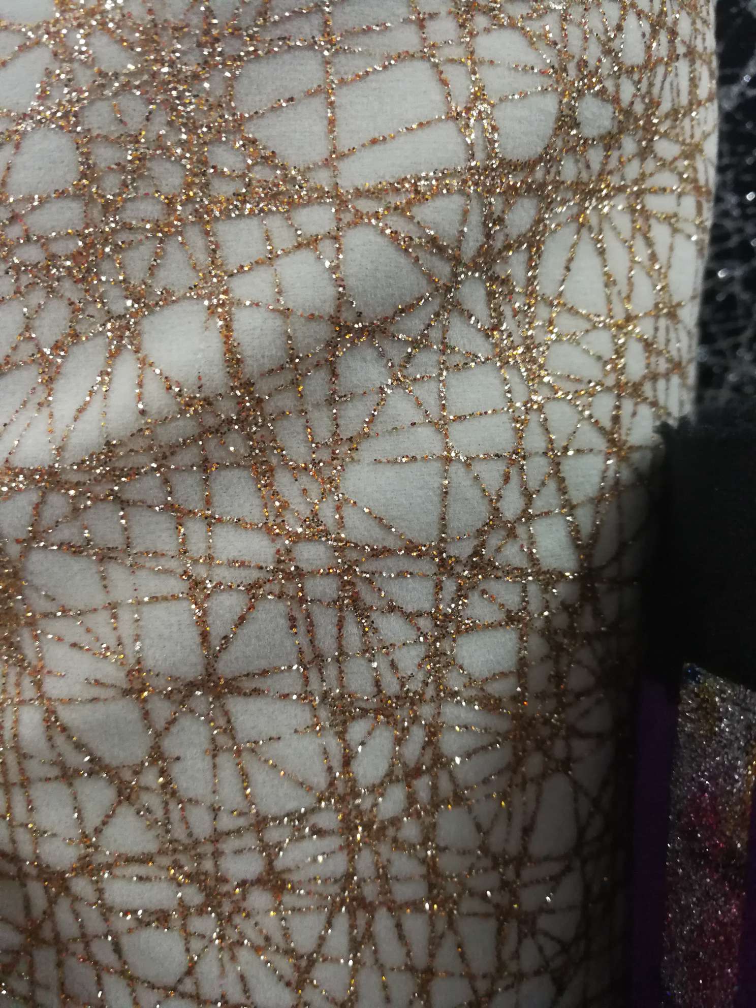 金丝布表面顺滑耐用舒适感十足表现力强经久耐用详情图7