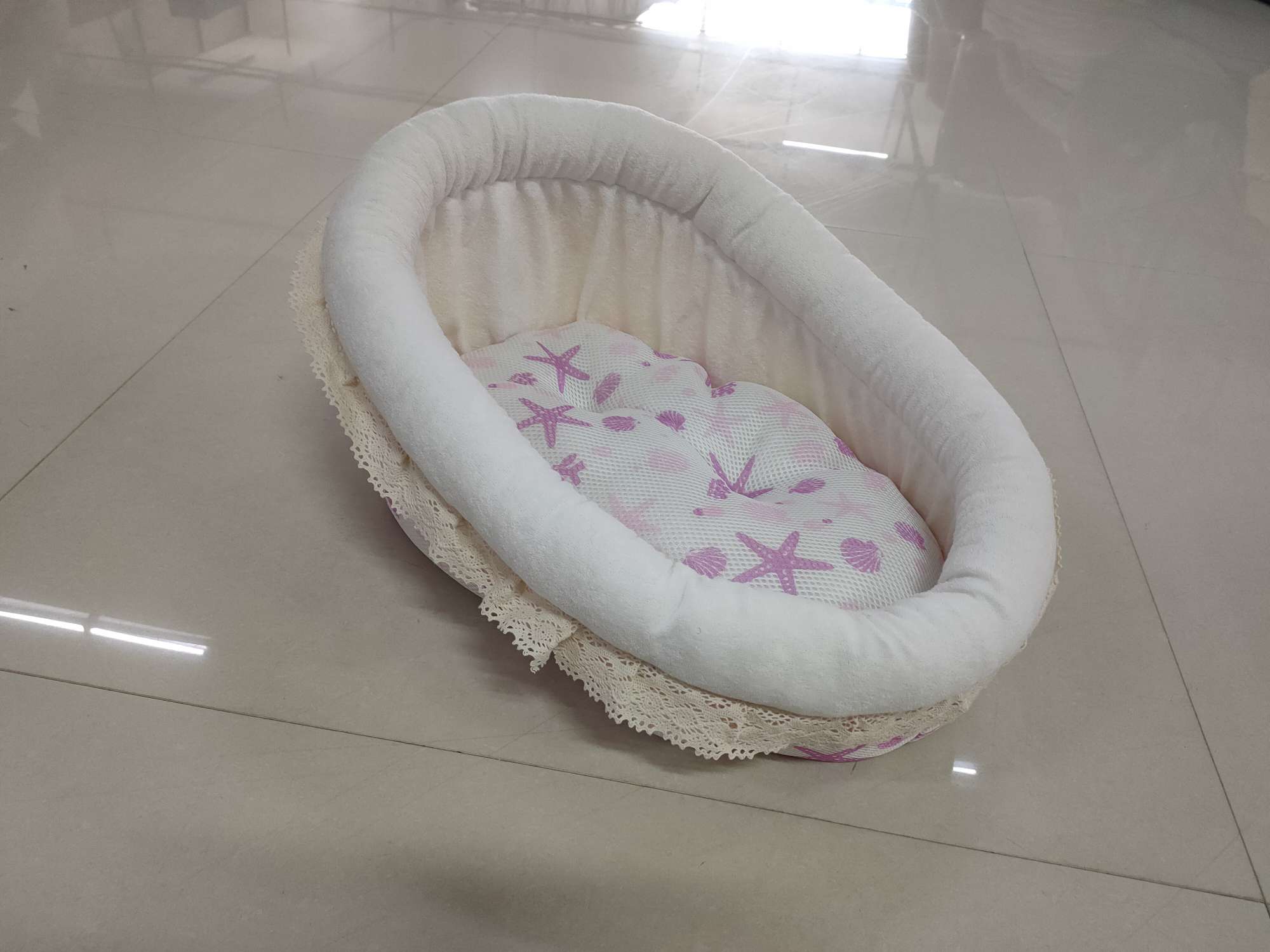 New cool ice silk baby cribs, cat beds, dog beds, teddy poodles, Corgis and other small and medium-sized dog, puppet and cat pet mattresses are sold directly by the manufacturer Application Scenario