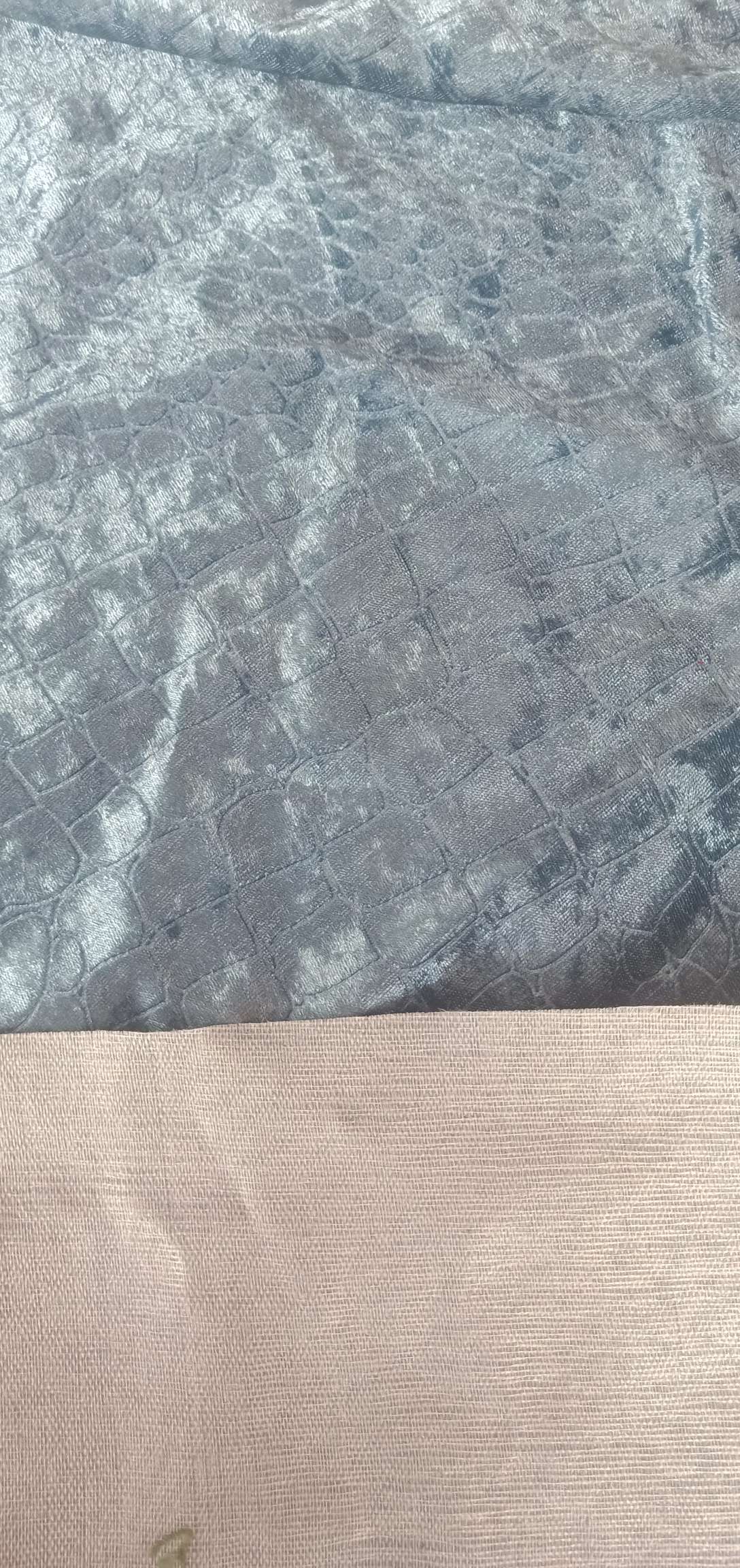 All kinds of medium and high-end flocked, embossed, felt fabric, suede velvet, Italian velvet, Korean velvet, linen, velvet, diamond velvet, faux leather velvet, corduroy, double-sided velvet, ice flower velvet, Dutch velvet Specification image