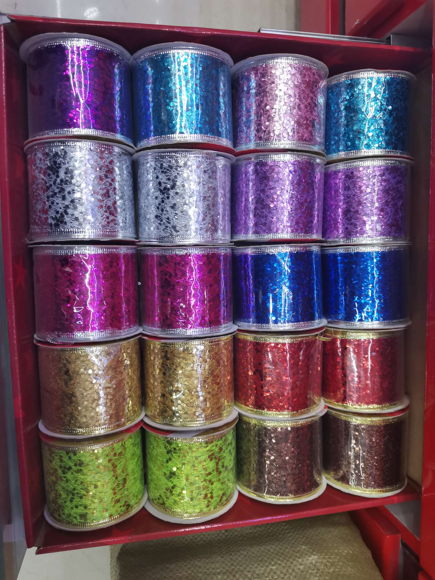 6.3CM*100 yards random net with large ribbons scattered