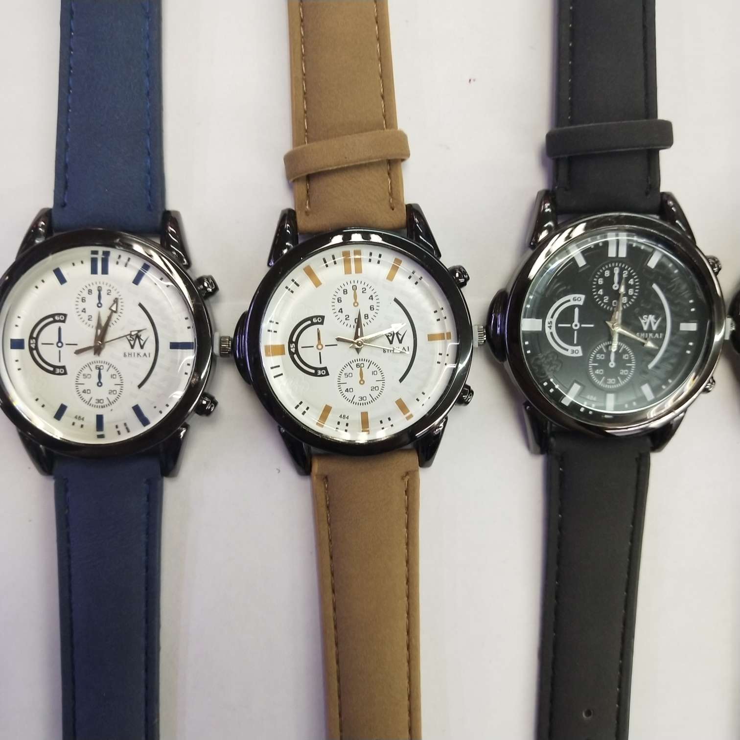 A high-quality, fashionable, simple and elegant adult watch with a large dial in multiple colors details Picture