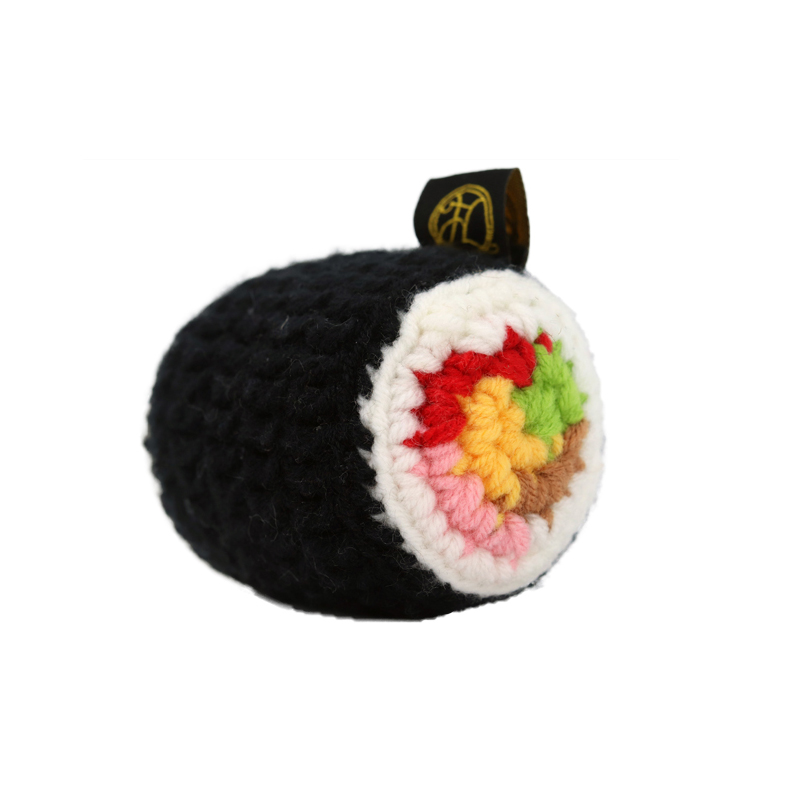 Cat toys, cat sushi, cats are having fun and relieving stress. These small cat toys are hand-woven and chewy undefined