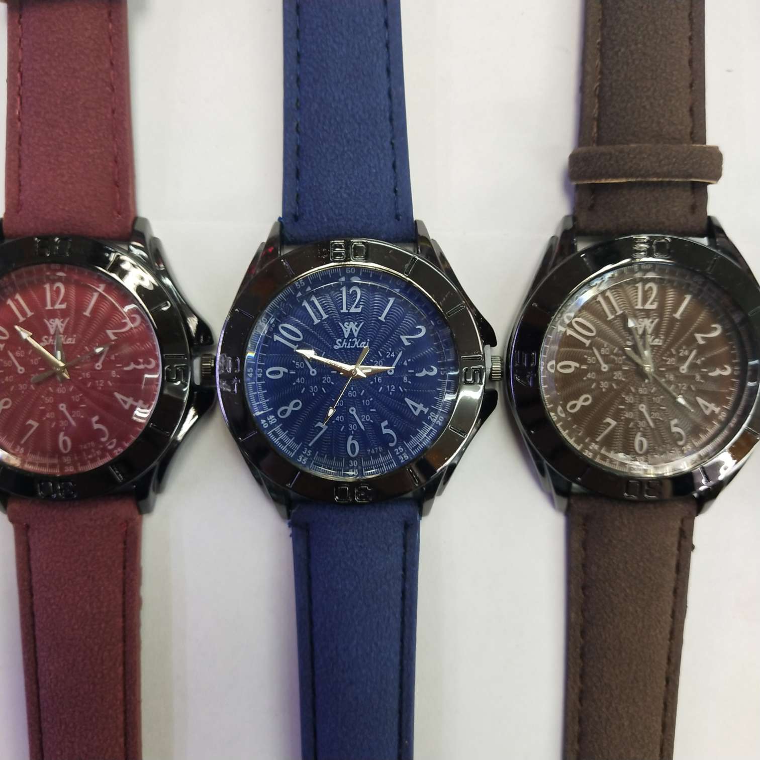 A high-quality, fashionable, simple and elegant adult watch with a five-color large dial details Picture