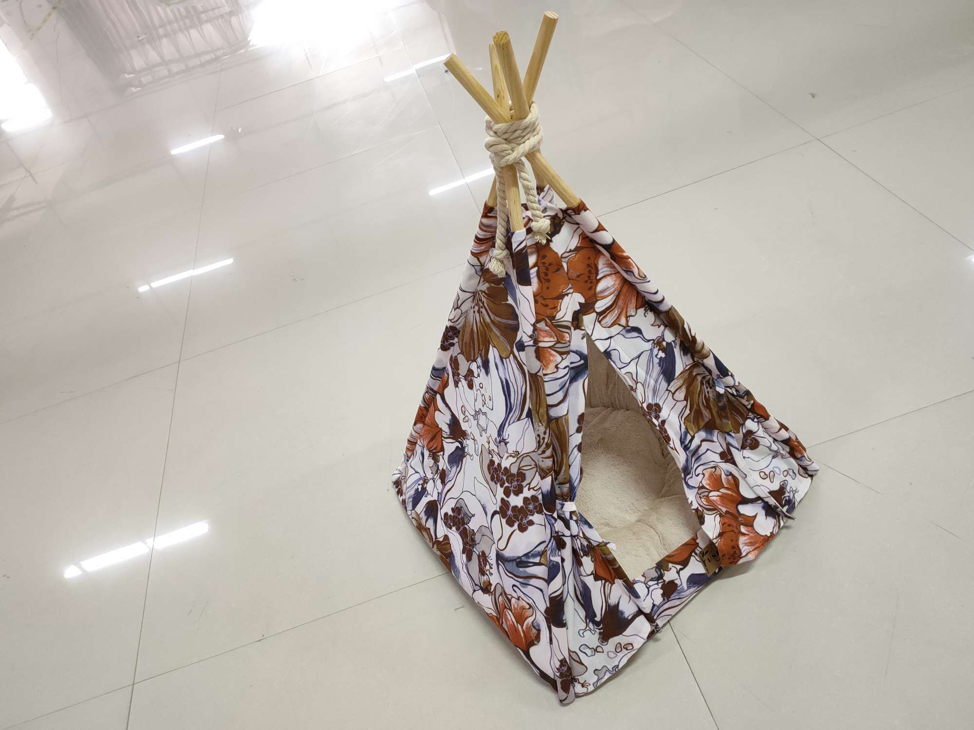 New cat bed, all-season universal pet dog tent, cat bed, dog bed, Teddy bear, Schnauzer, Corgi and other small and medium-sized dog breeds, Ragdoll cat delivery room details Picture