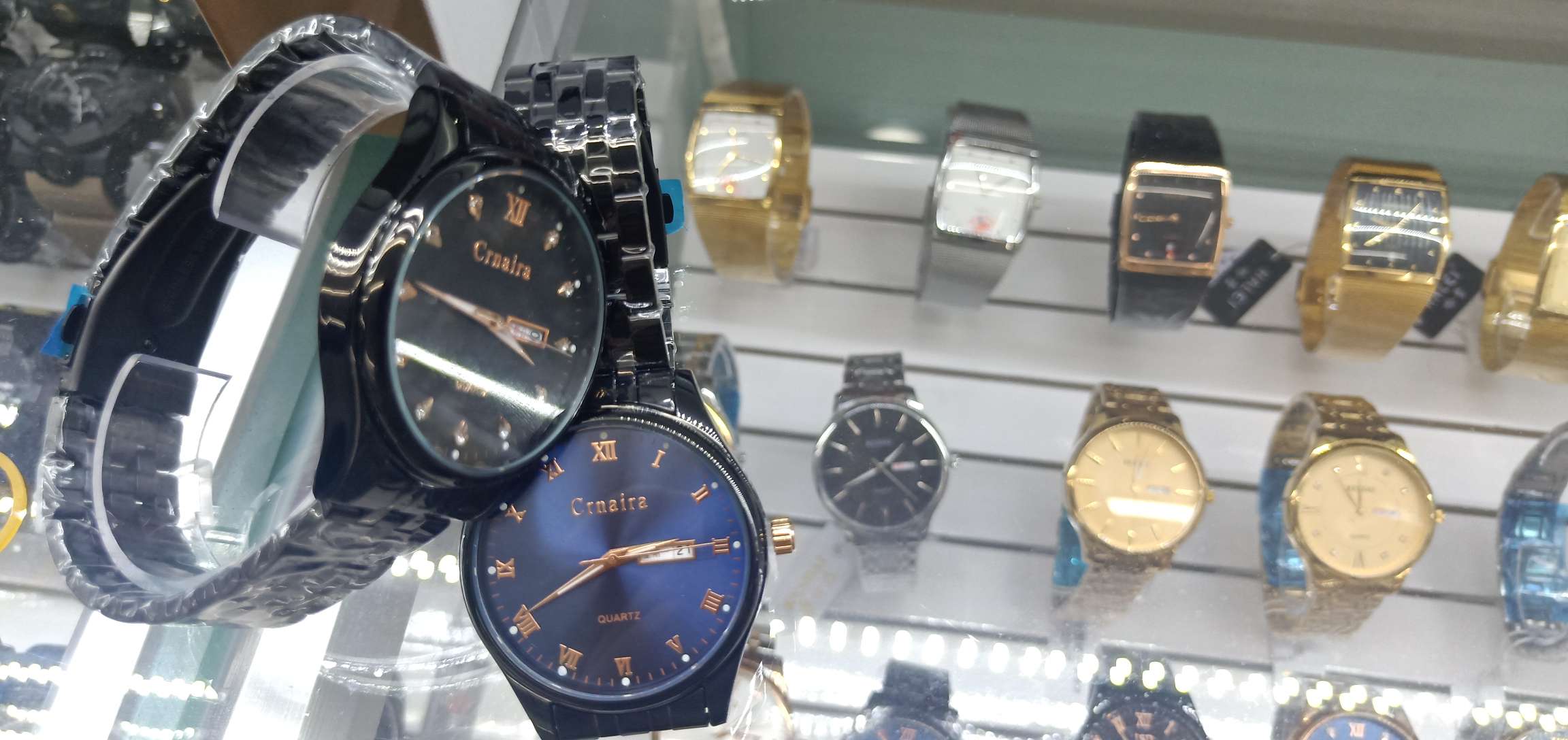 High-end imported movement best-selling exquisite watches with multiple color chain watches