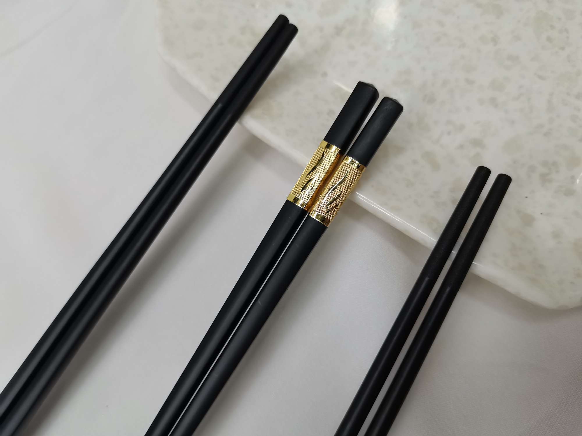 Gold three-leaf aluminum chopsticks