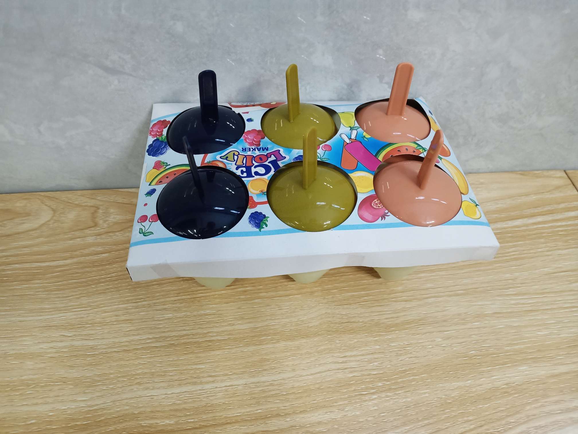 The store manager recommends Yiwu good goods Popsicle mold cold drink plastic products plastic mold 6 sets full figure