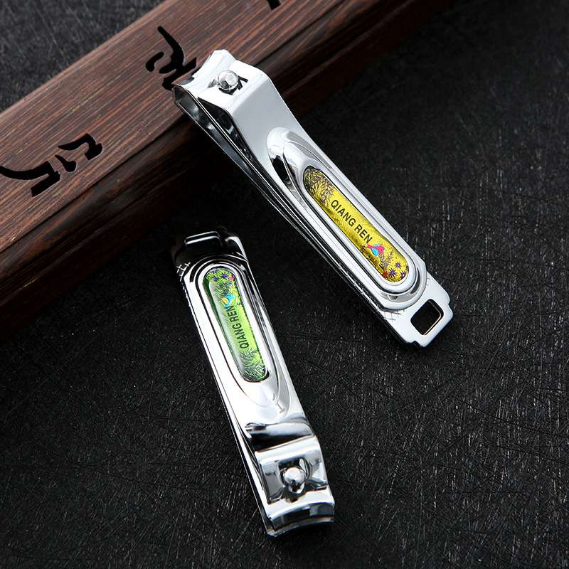 Strong Person Nail Clippers T6229, stainless steel nail clippers, nail clippers, nail art tools manufacturer wholesale Application Scenario